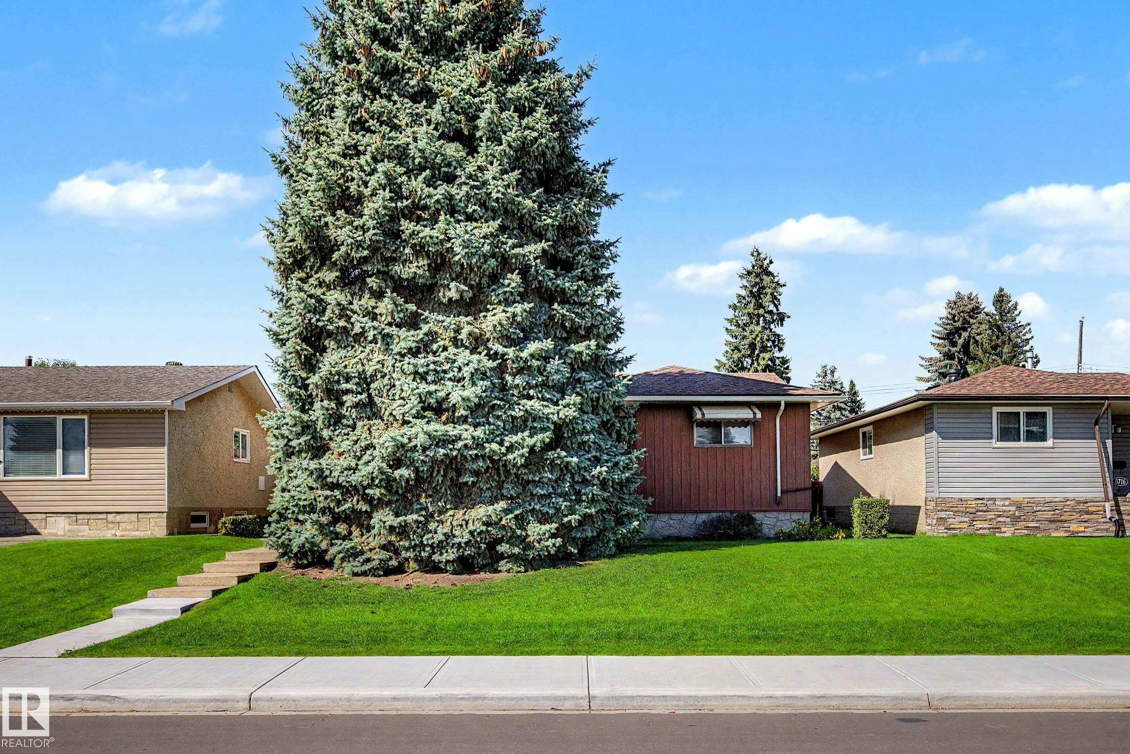 6720 95 Avenue, Edmonton, AB, T6B 1A8