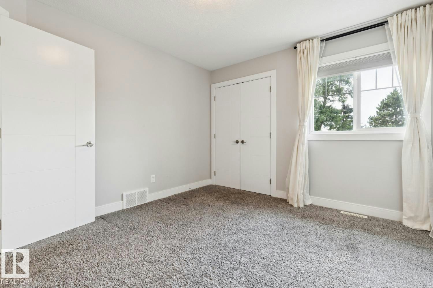 9919 79 Street, Edmonton, AB, T6A 3G2 - 41