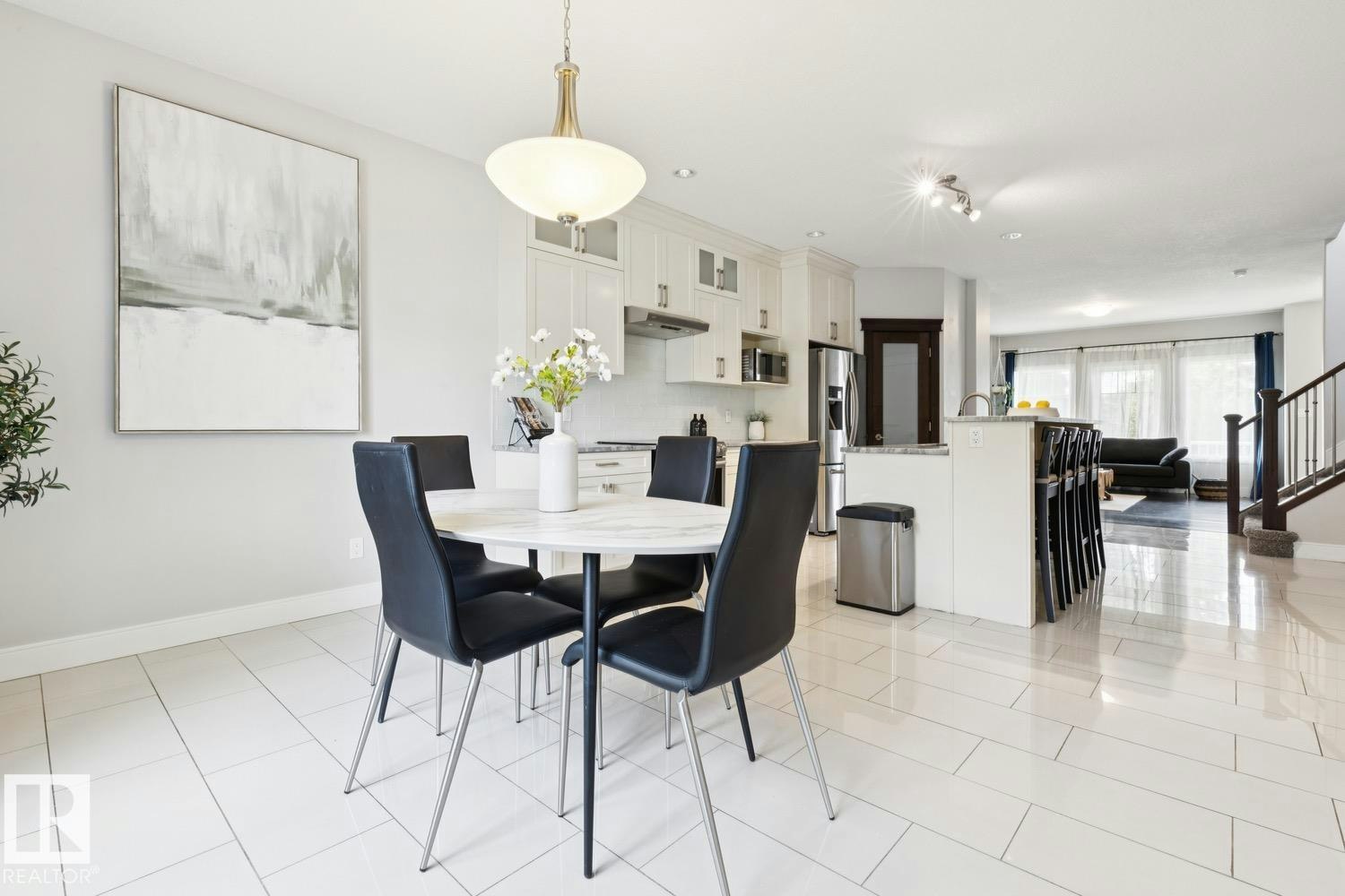 9919 79 Street, Edmonton, AB, T6A 3G2 - 25