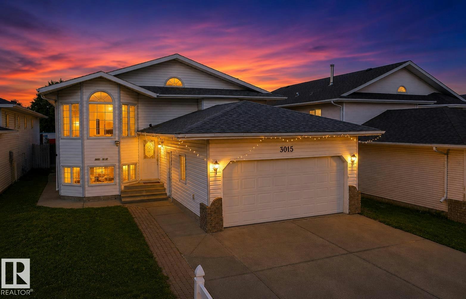 3015 37 Street, Edmonton, AB, T6L 5R1