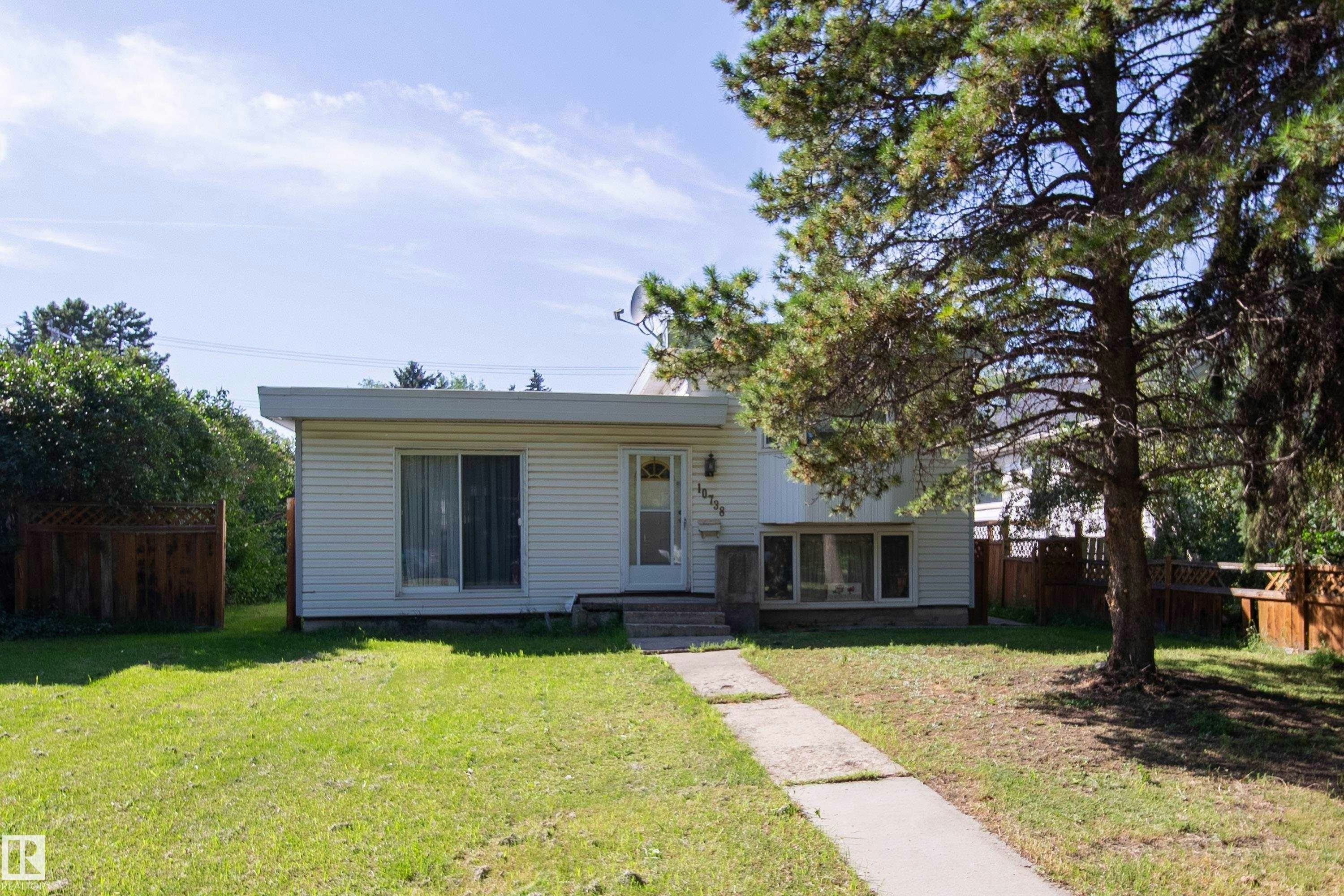 10738 129 Street, Edmonton, AB, T5M 0X5