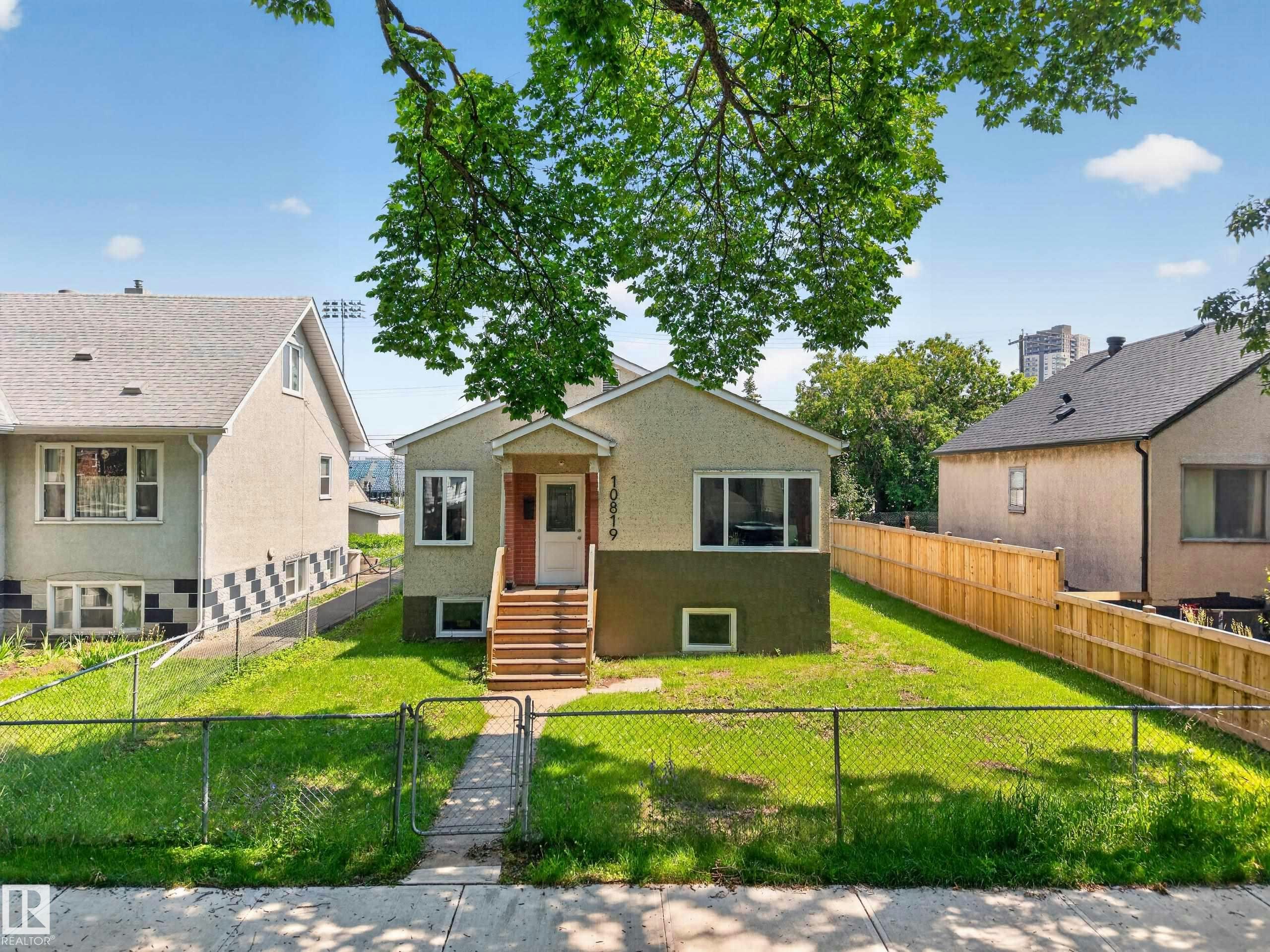 10819 92 Street, Edmonton, AB, T5H 1V5