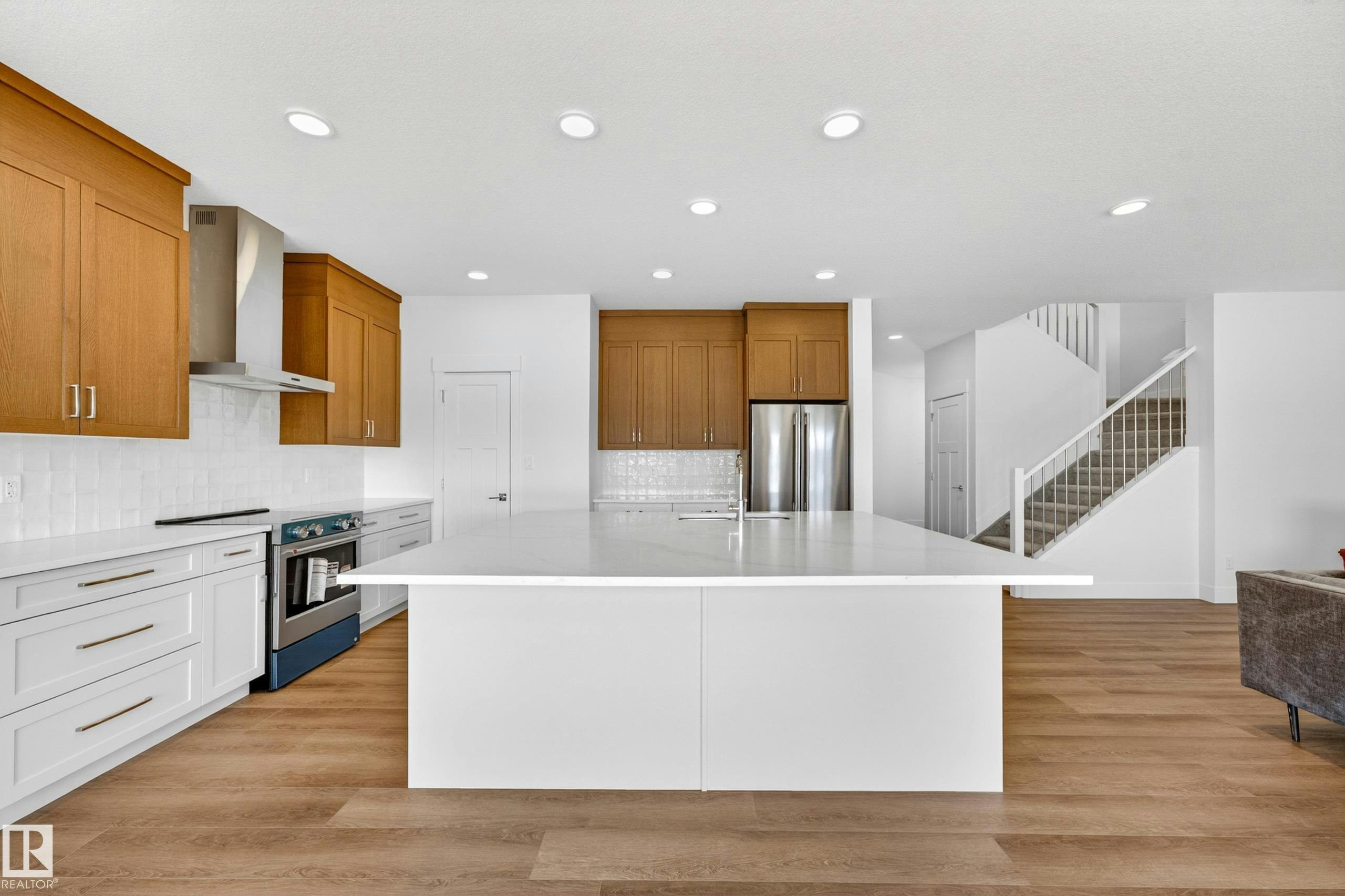 7091 Kiviaq Crescent, Edmonton, AB, T6W 5N7