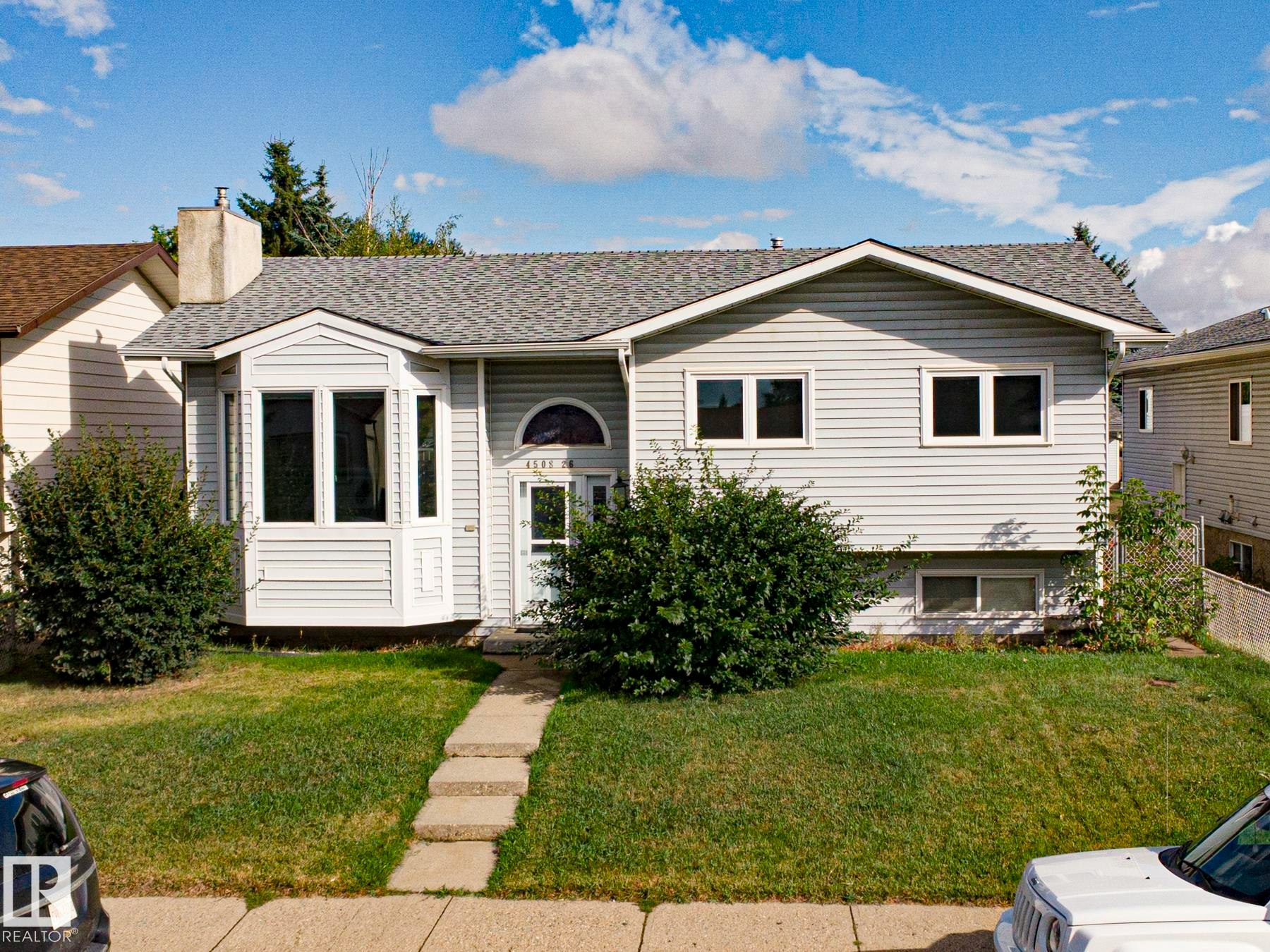 4508 26 Avenue, Edmonton, AB, T6L 5J1