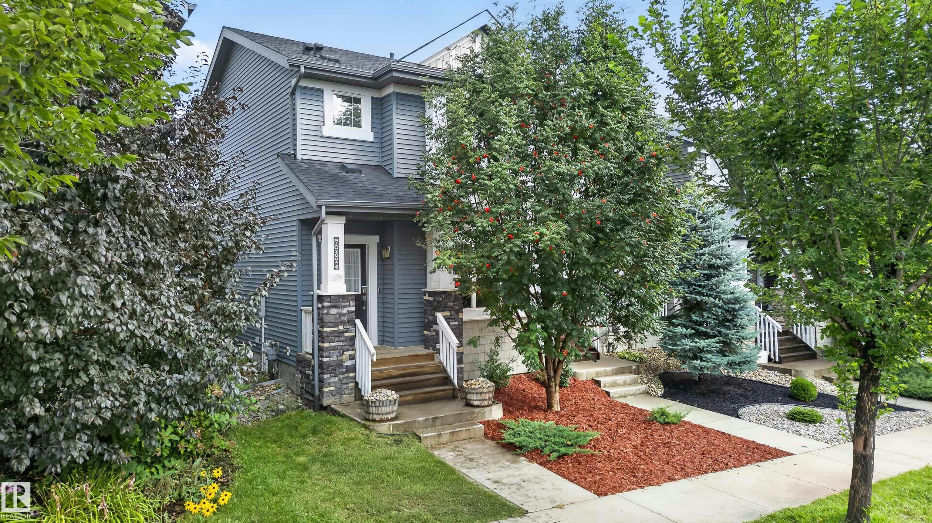 9082 Rosenthal Link Link NW, Edmonton, AB, T5T 7A6