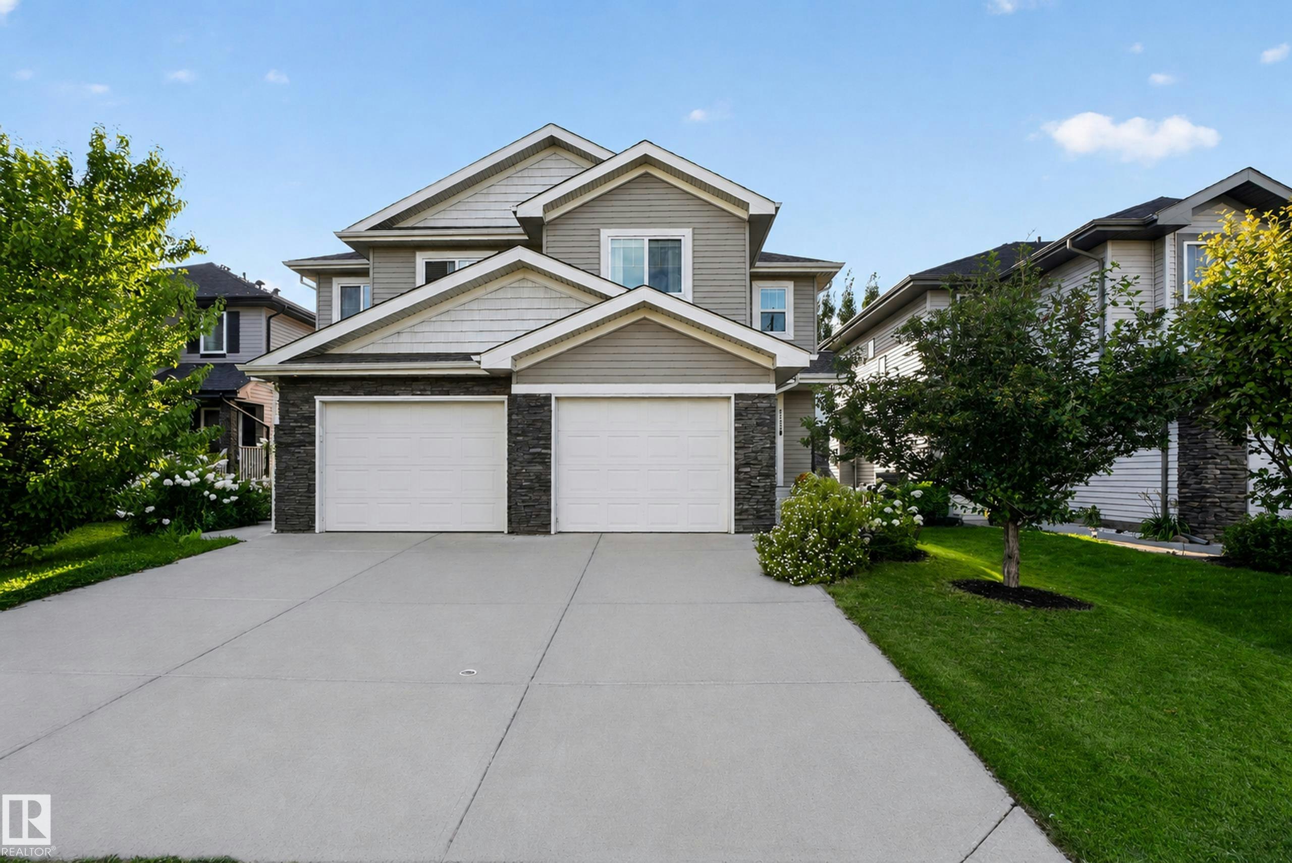 6722 Cardinal Road, Edmonton, AB, T6W 2Y6