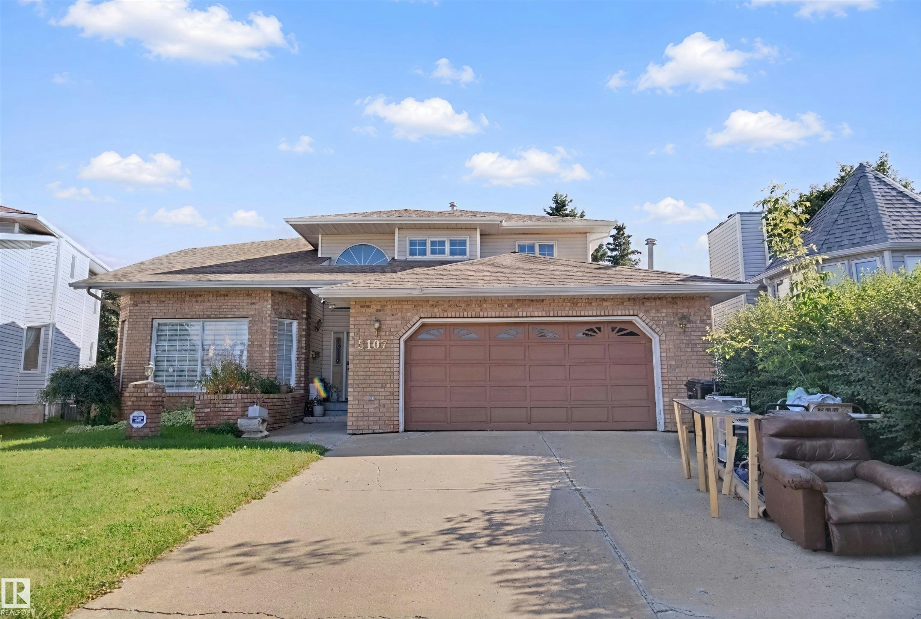 5107 17 Avenue, Edmonton, AB, T6L 1X6