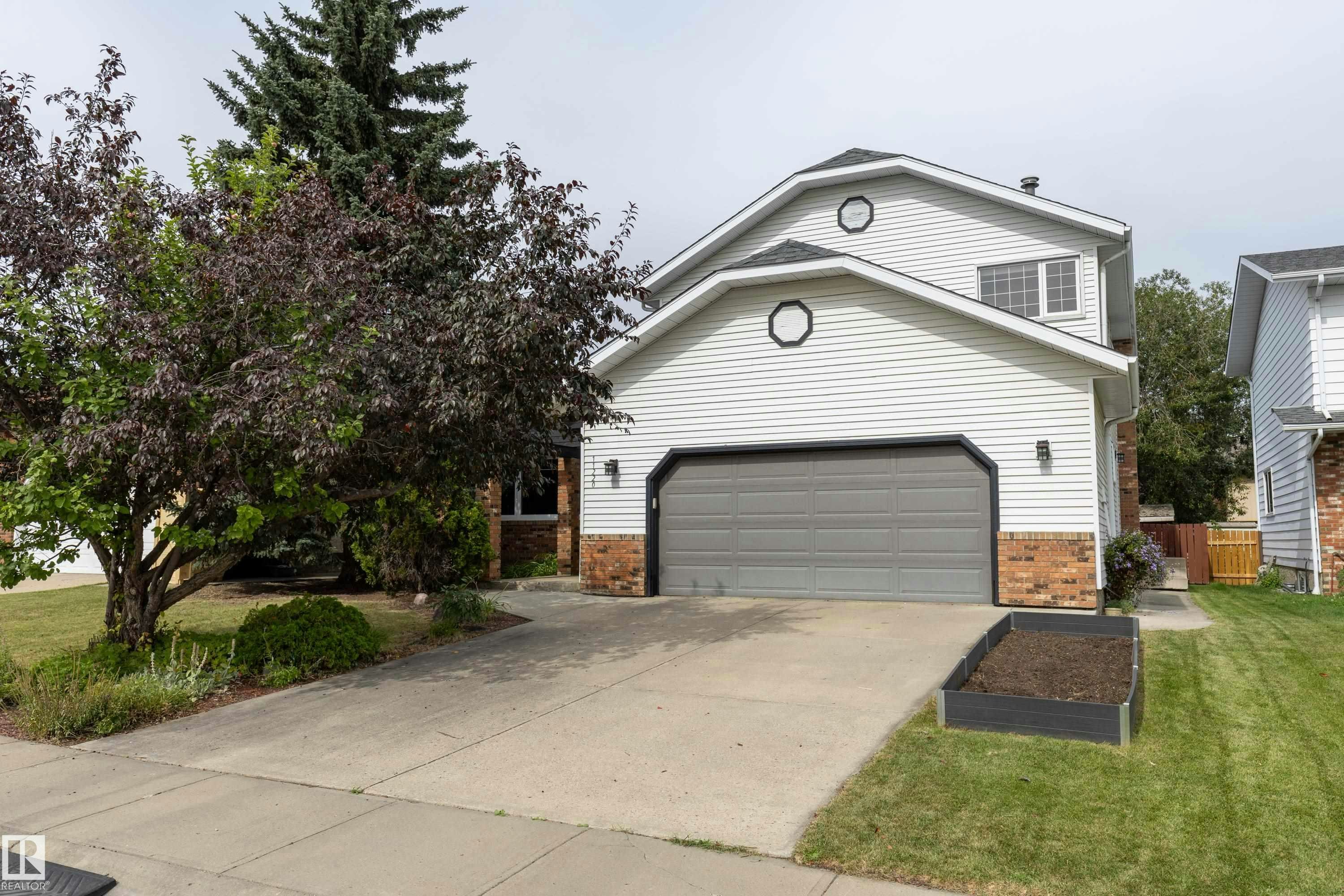 11220 23a Avenue, Edmonton, AB, T6J 4X7