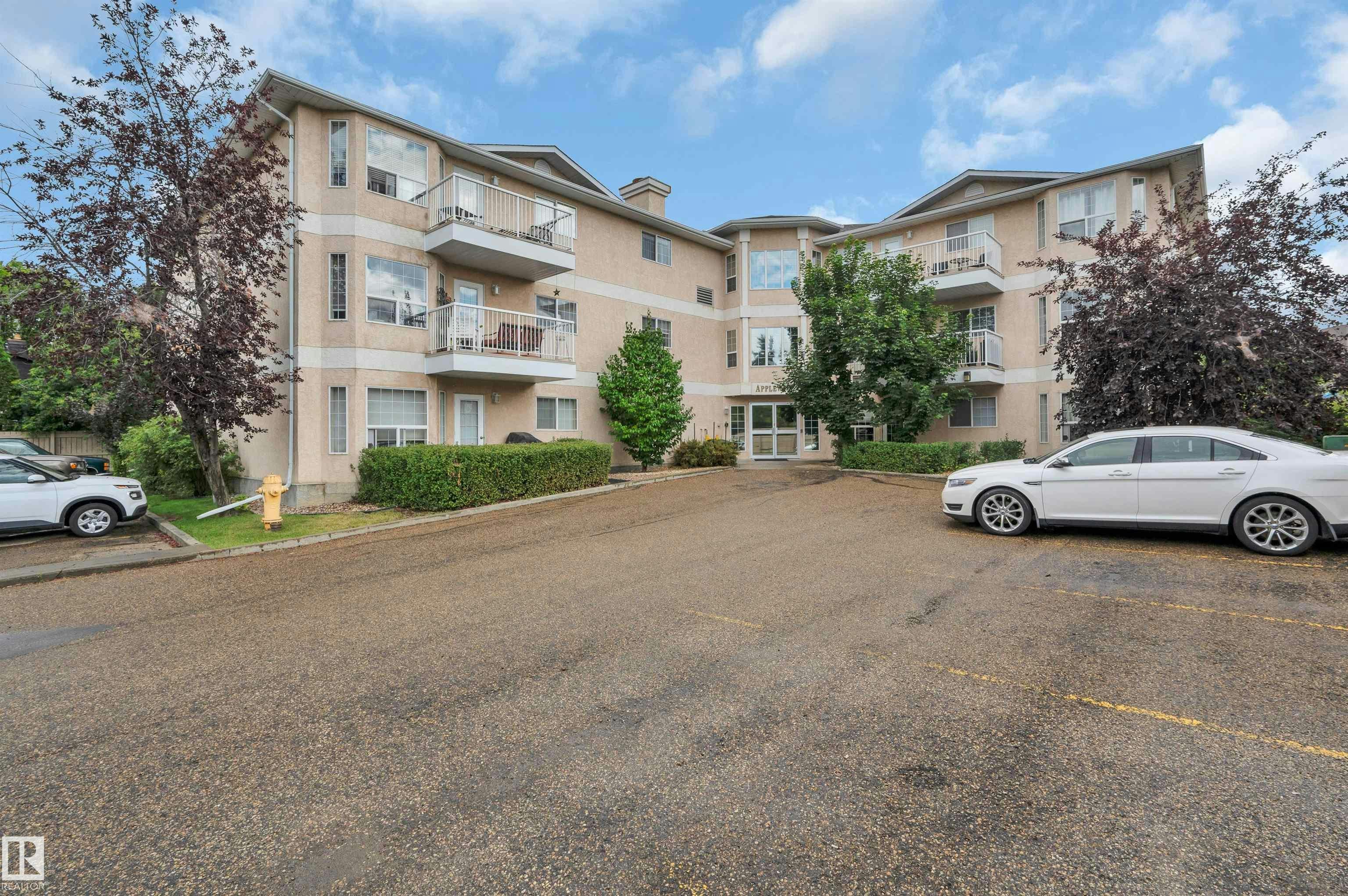 305-2 Alpine Boulevard, St. Albert, AB, T8N 3Y3