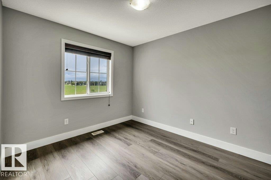5903 12 Avenue, Edmonton, AB, T6X 0T3 - 41