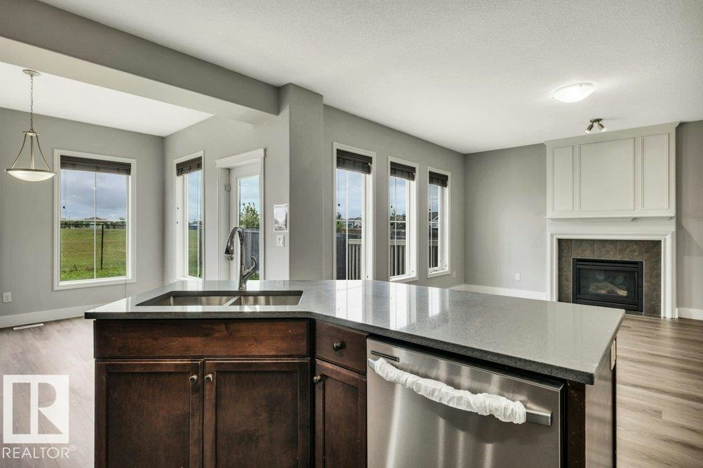 5903 12 Avenue, Edmonton, AB, T6X 0T3 - 22
