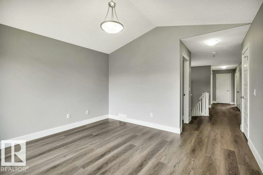 5903 12 Avenue, Edmonton, AB, T6X 0T3 - 33