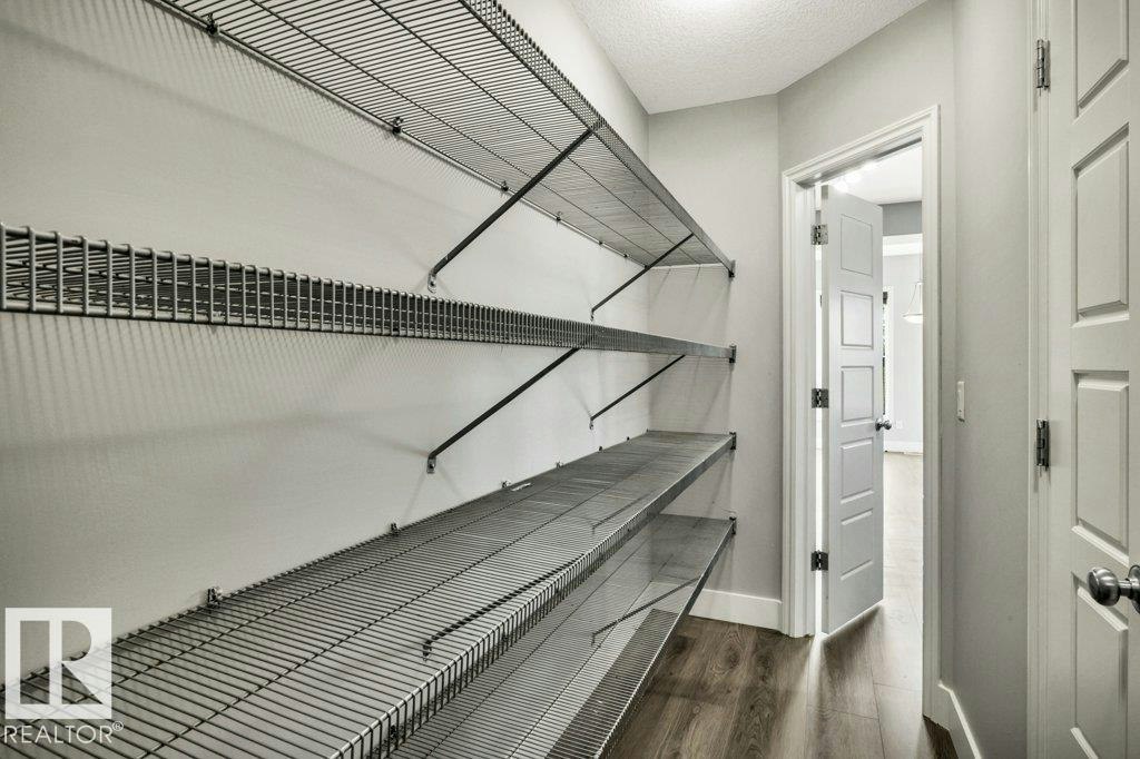 5903 12 Avenue, Edmonton, AB, T6X 0T3 - 23