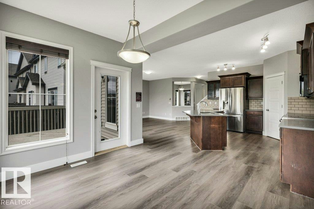 5903 12 Avenue, Edmonton, AB, T6X 0T3 - 26