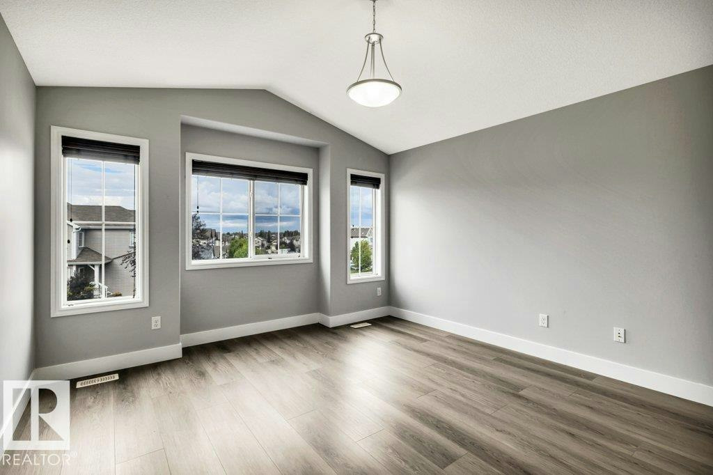 5903 12 Avenue, Edmonton, AB, T6X 0T3 - 31
