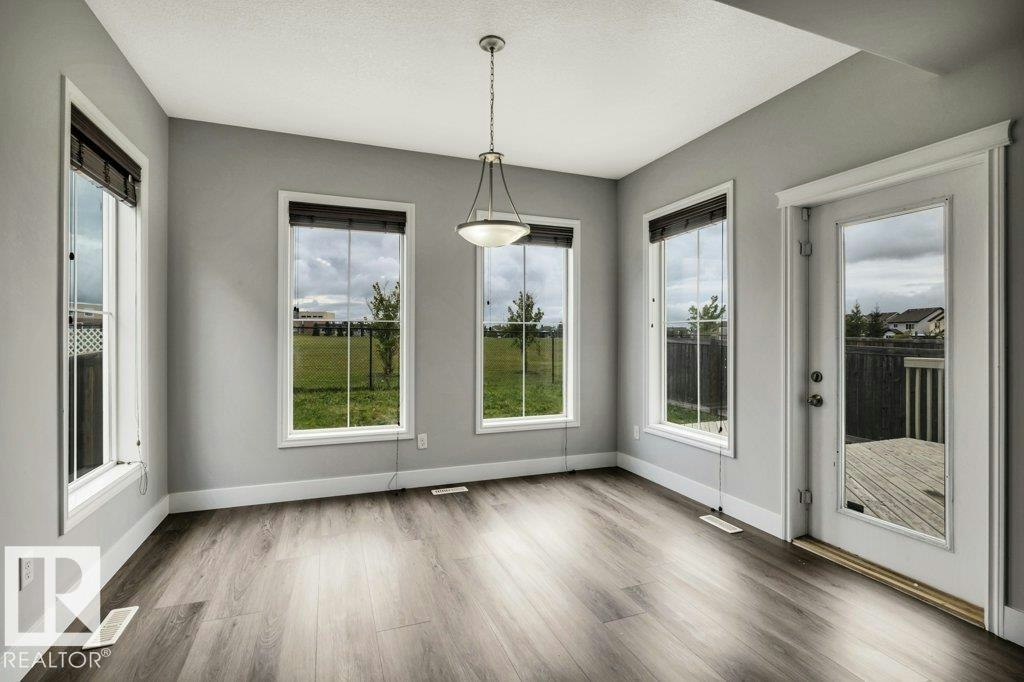 5903 12 Avenue, Edmonton, AB, T6X 0T3 - 25