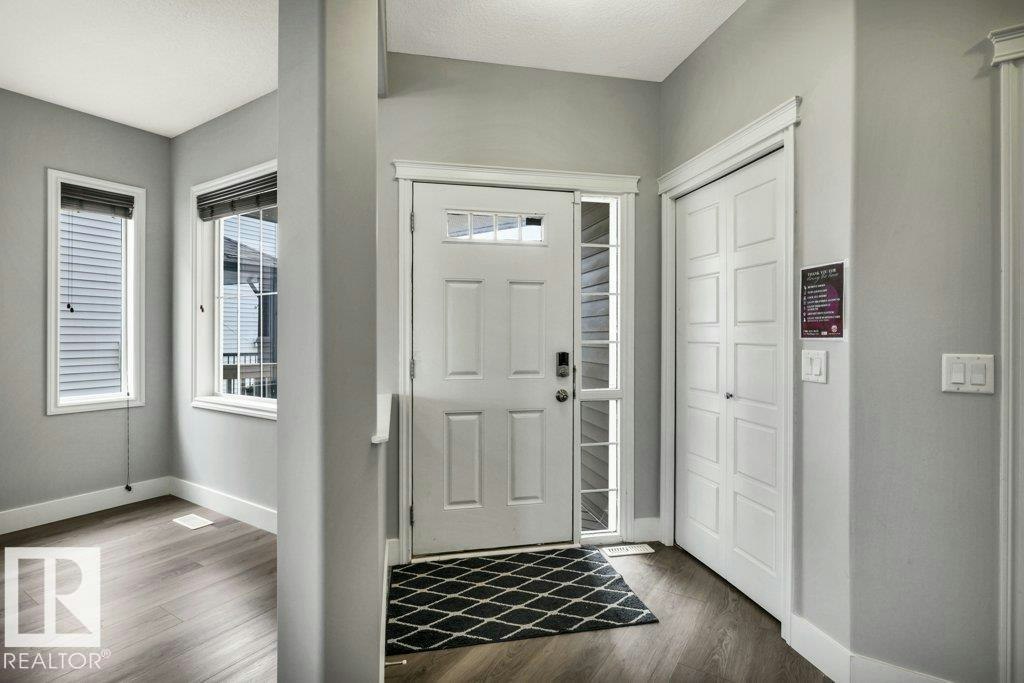 5903 12 Avenue, Edmonton, AB, T6X 0T3 - 8
