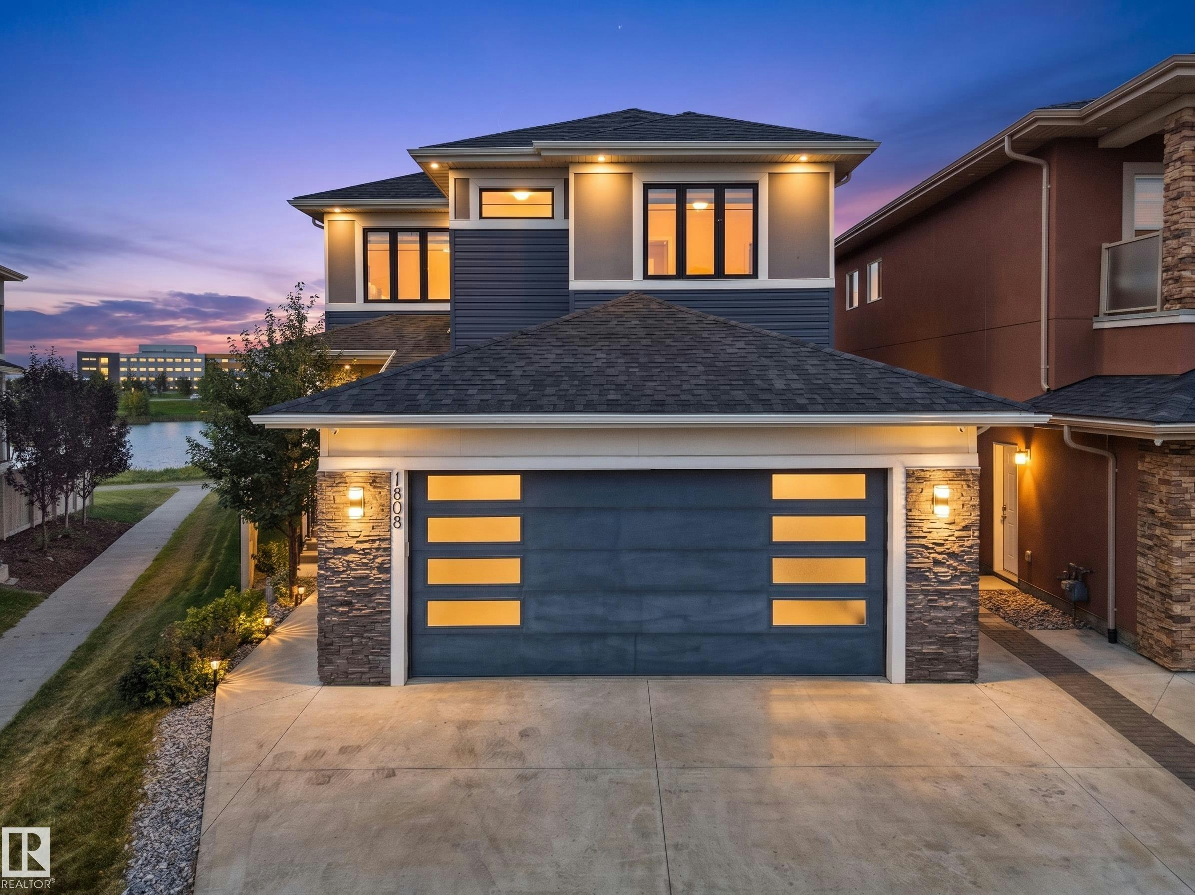1808 20 Avenue, Edmonton, AB, T6T 2K9