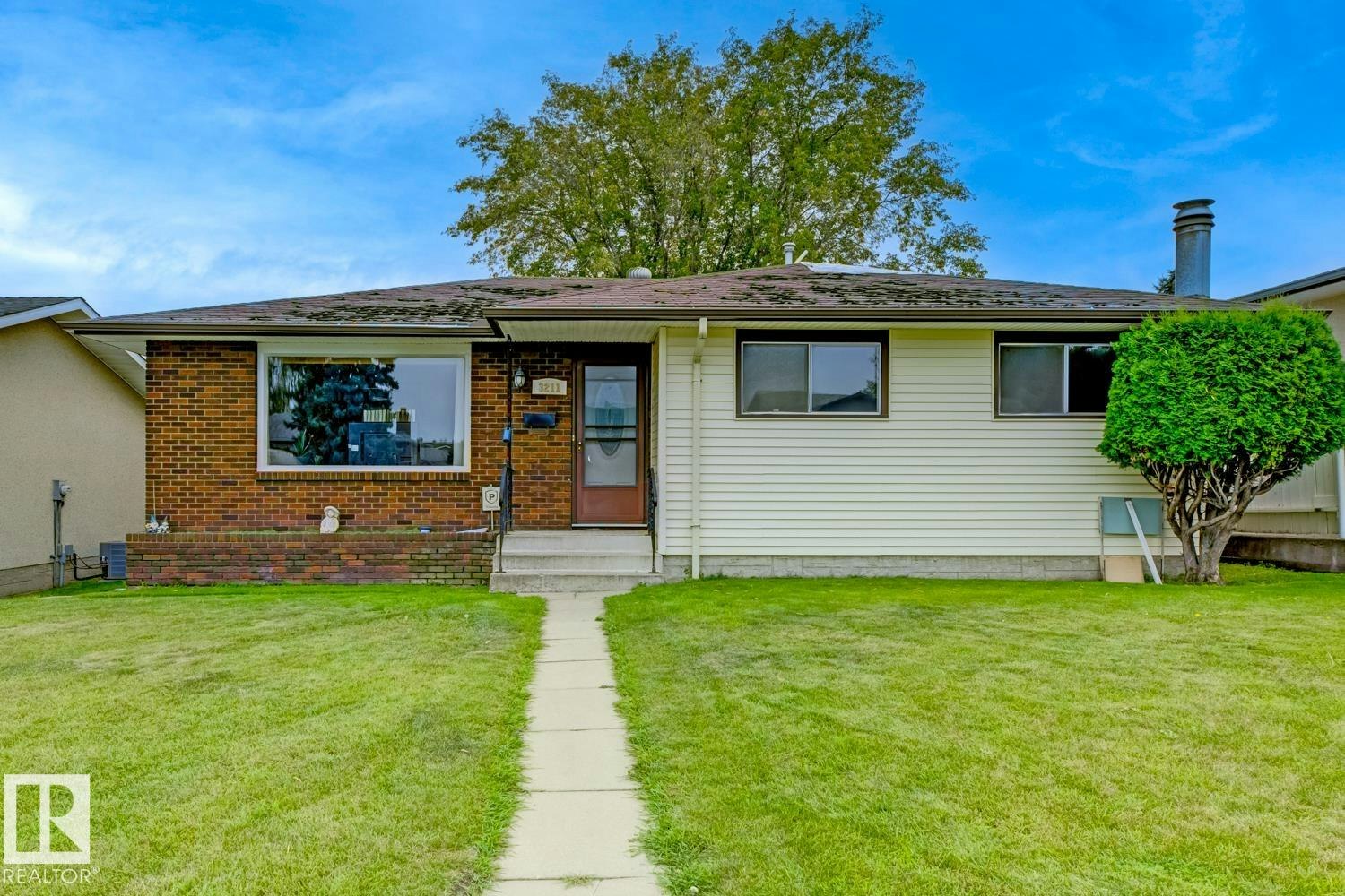 3211 106 Avenue, Edmonton, AB, T5W 0C1