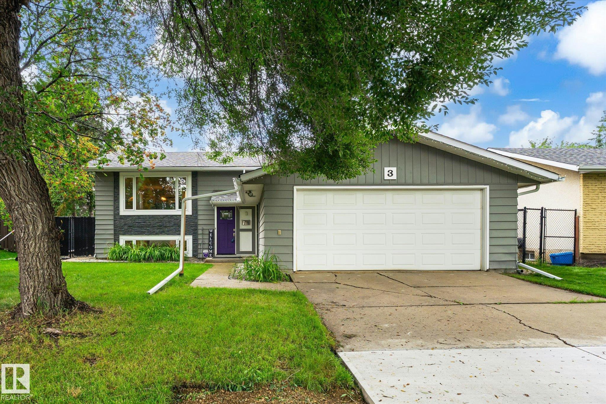 3 Akins Drive, St. Albert, AB, T8N 2H6