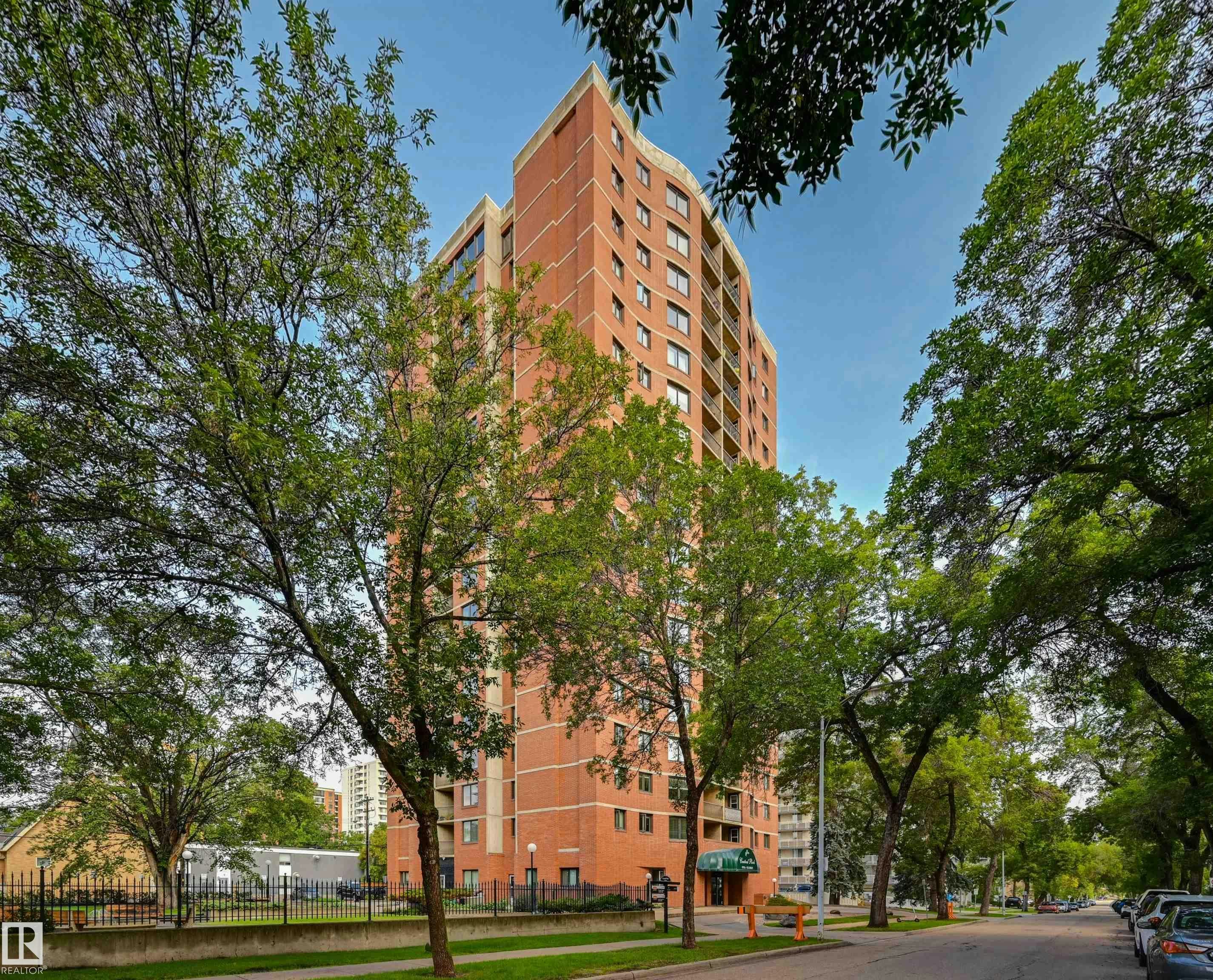 1305-9916 113 Street, Edmonton, AB, T5K 2N3