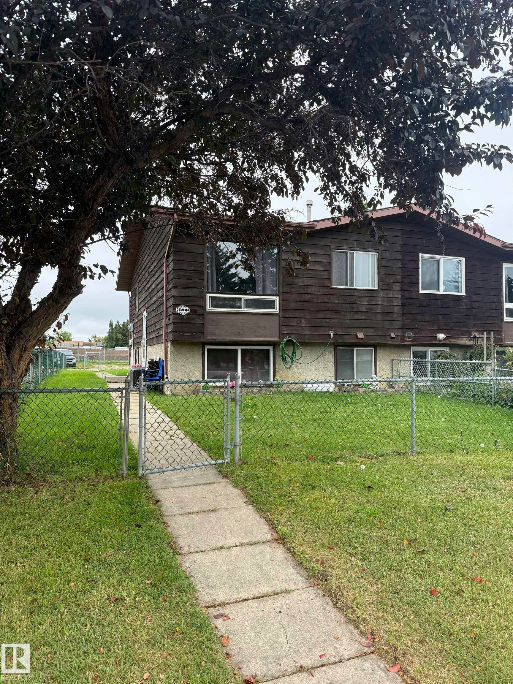 4611 52 Avenue, Stony Plain, AB, T7Z 1E7