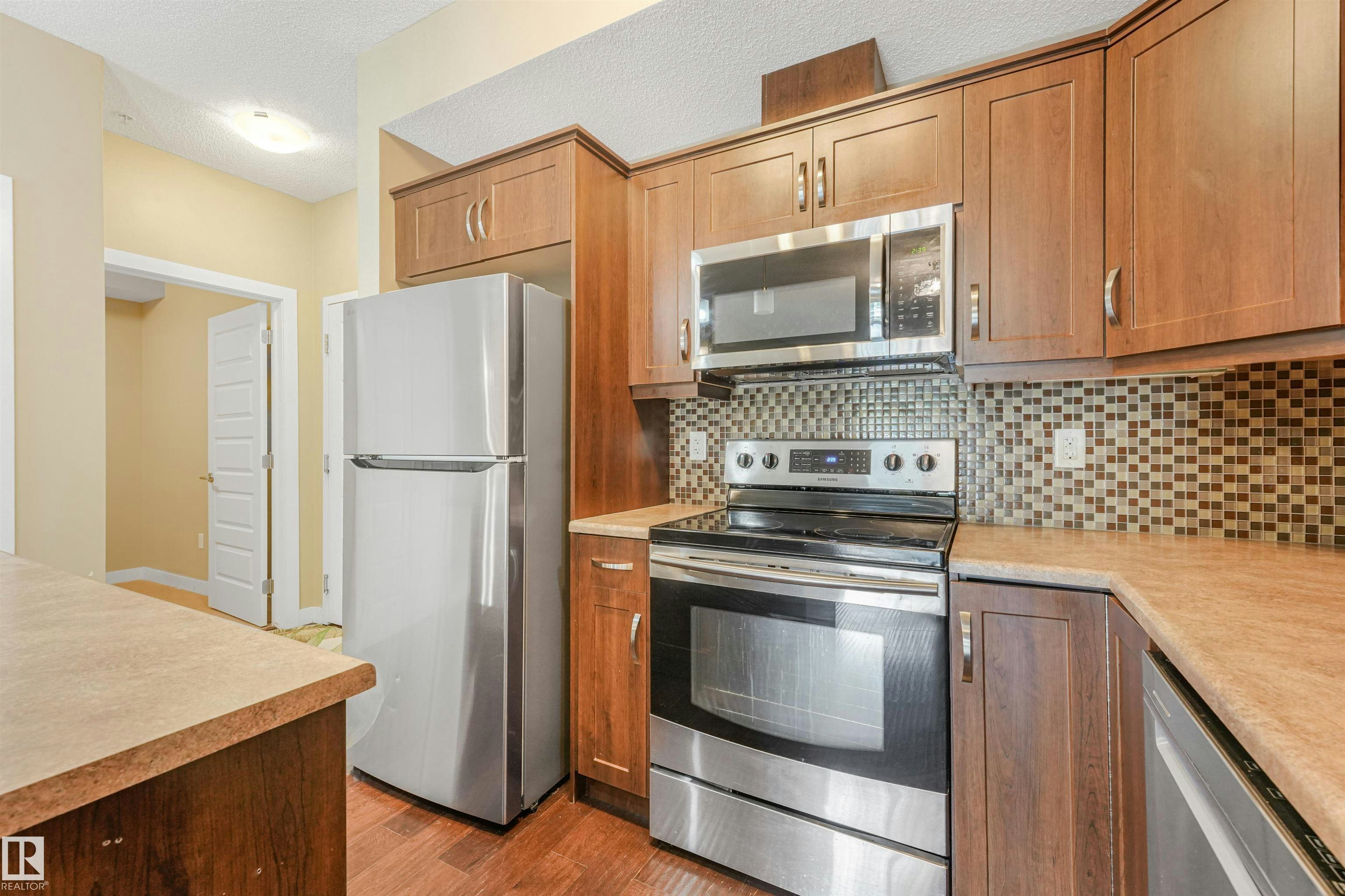 214-8730 82 Avenue, Edmonton, AB, T6C 0Z1