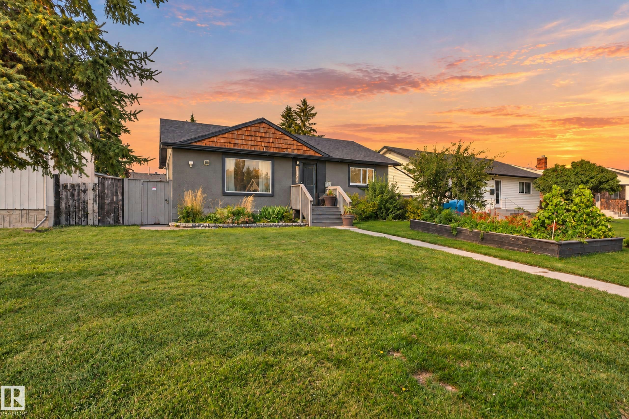 10548 40 Street, Edmonton, AB, T6A 1T1 - 3