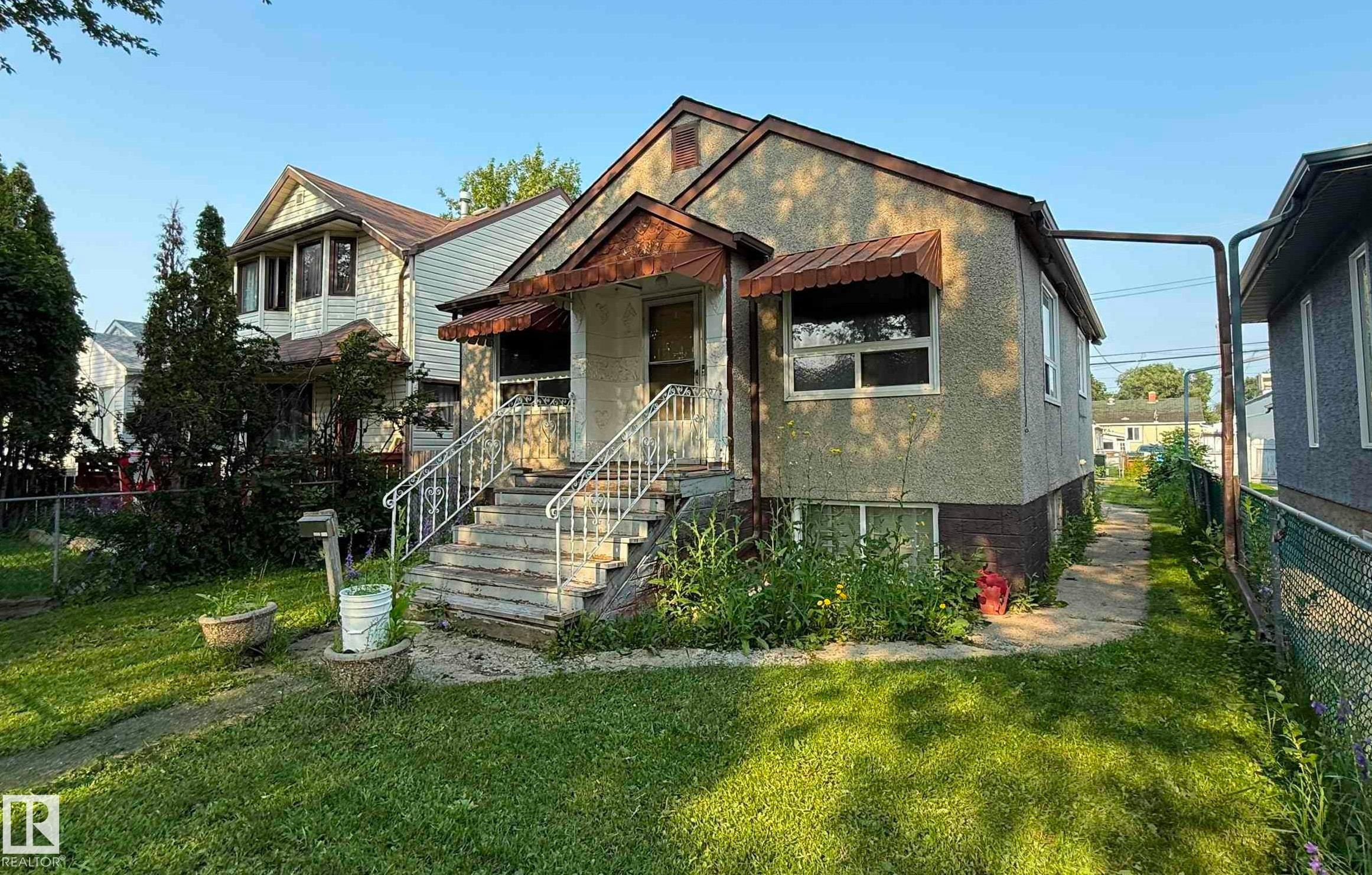 11825 67 Street, Edmonton, AB, T5B 1L9