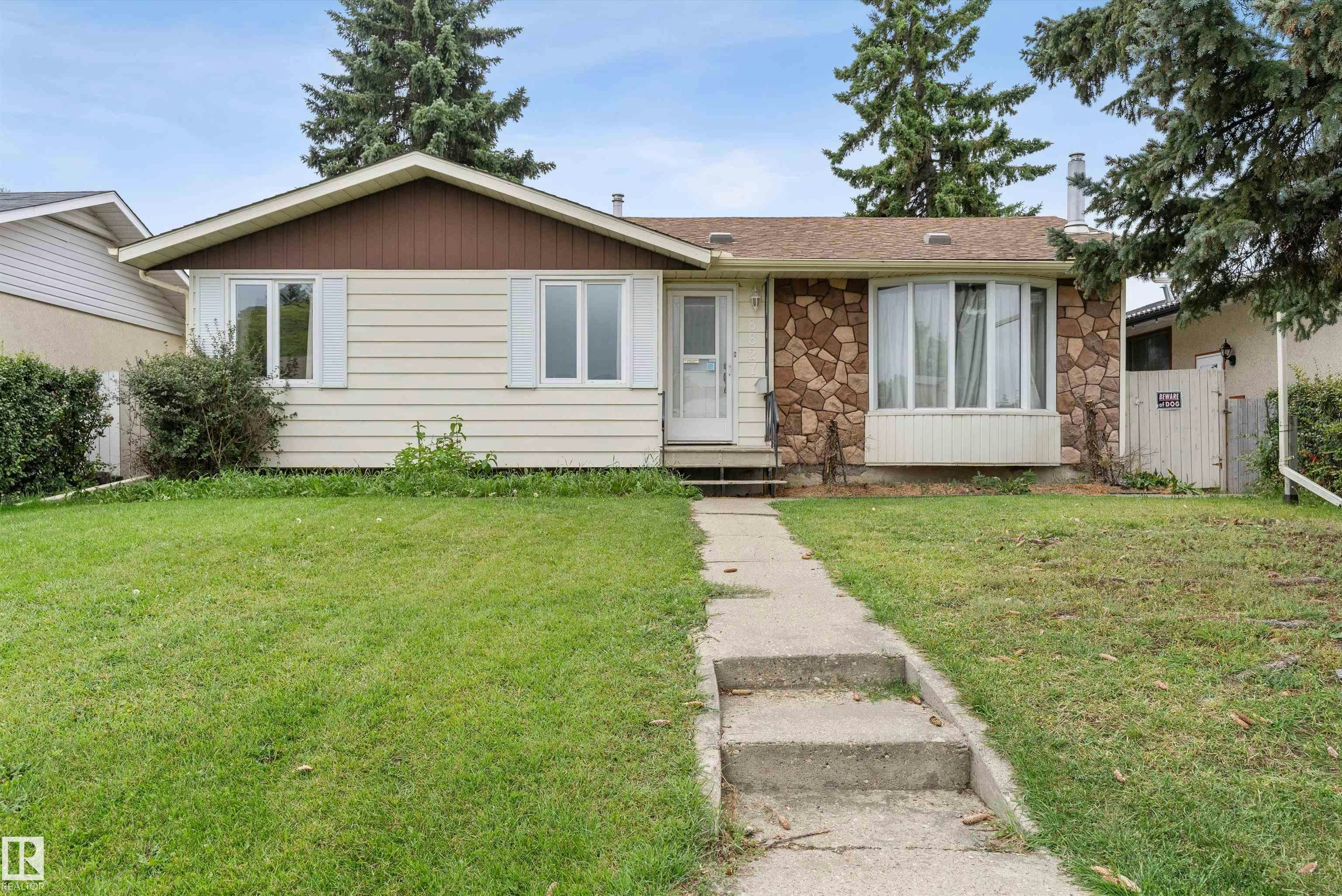 8827 138 Avenue, Edmonton, AB, T5E 2A7