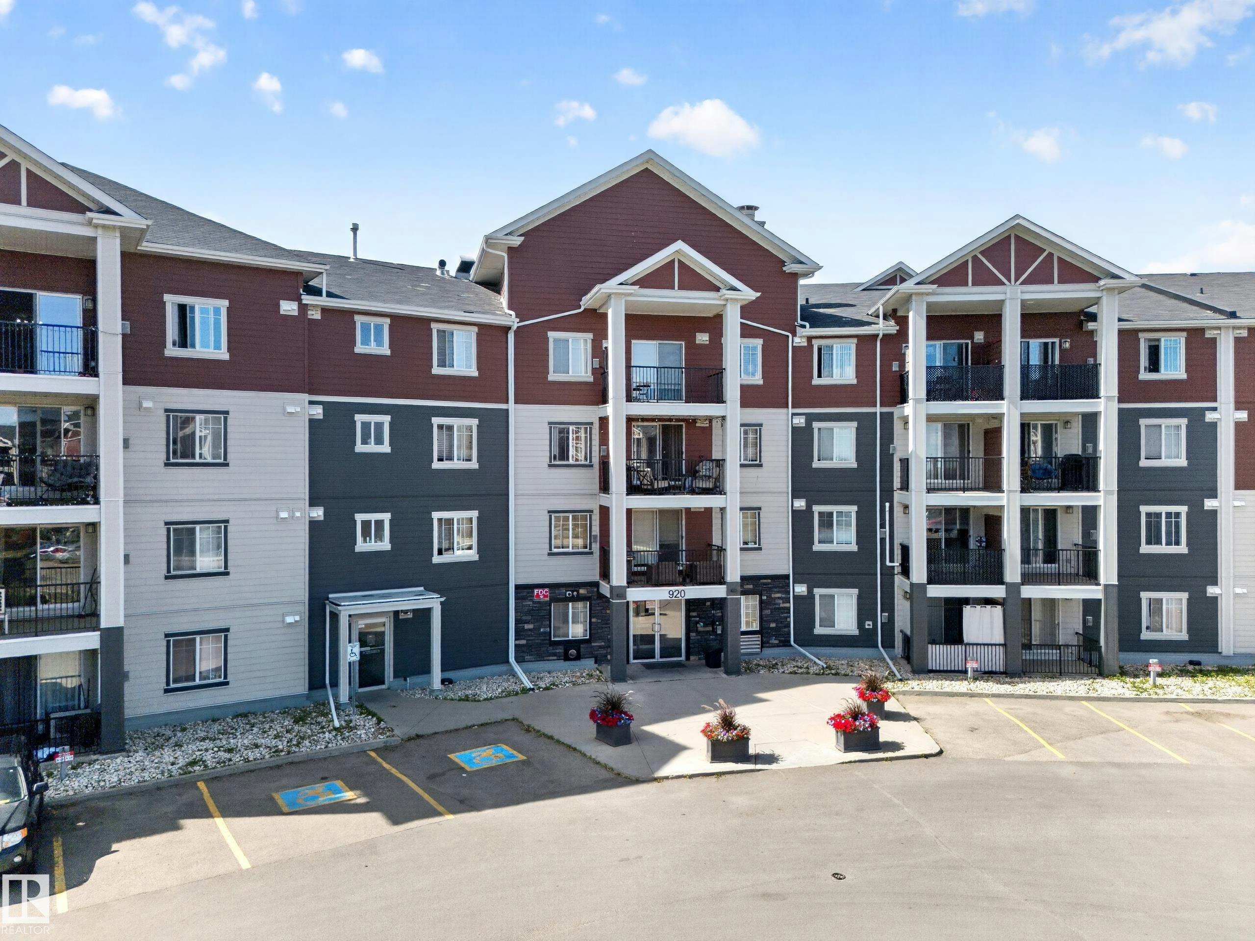 419-920 156 Street, Edmonton, AB, T6R 0N6