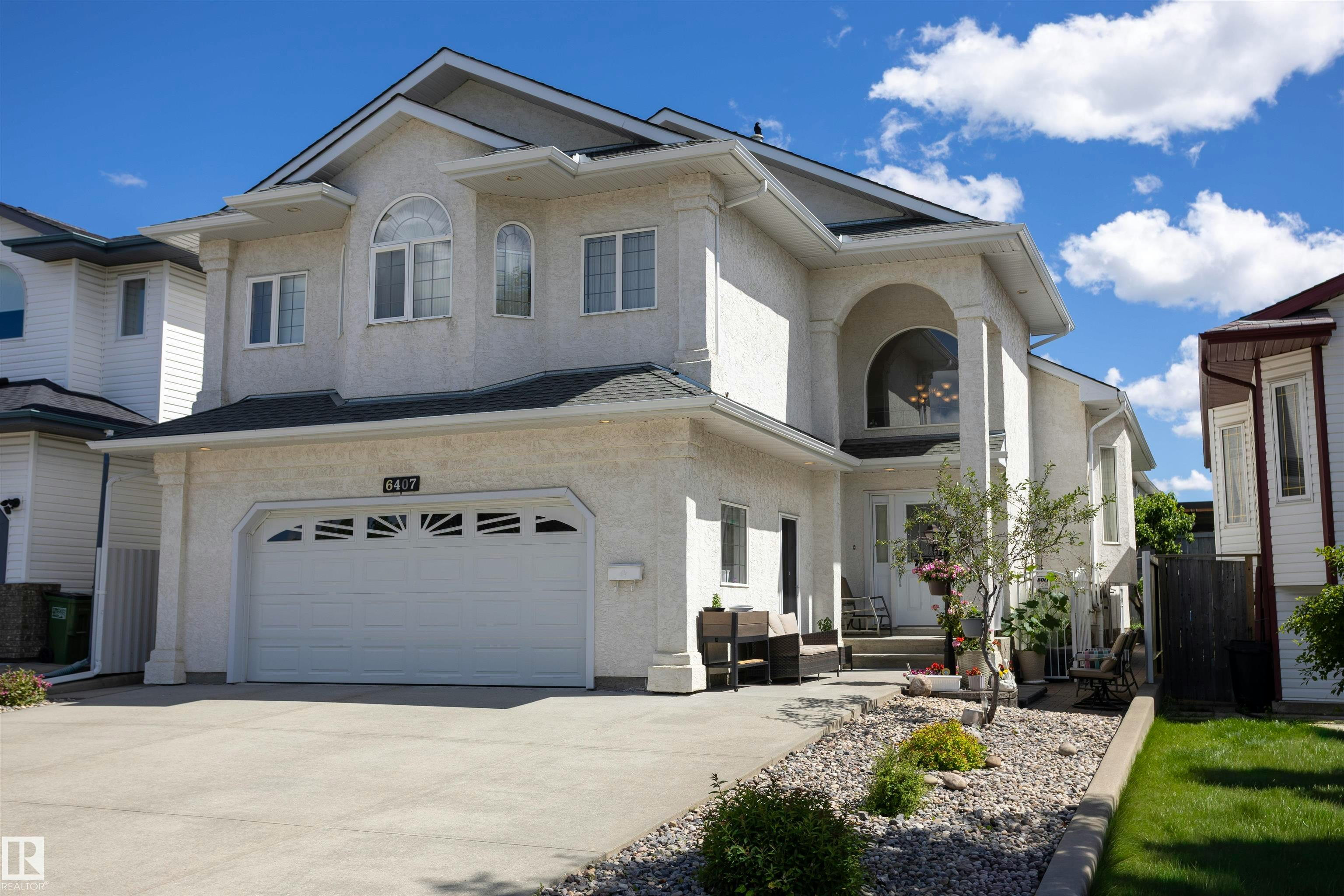 6407 163 Avenue, Edmonton, AB, T5Y 3E3