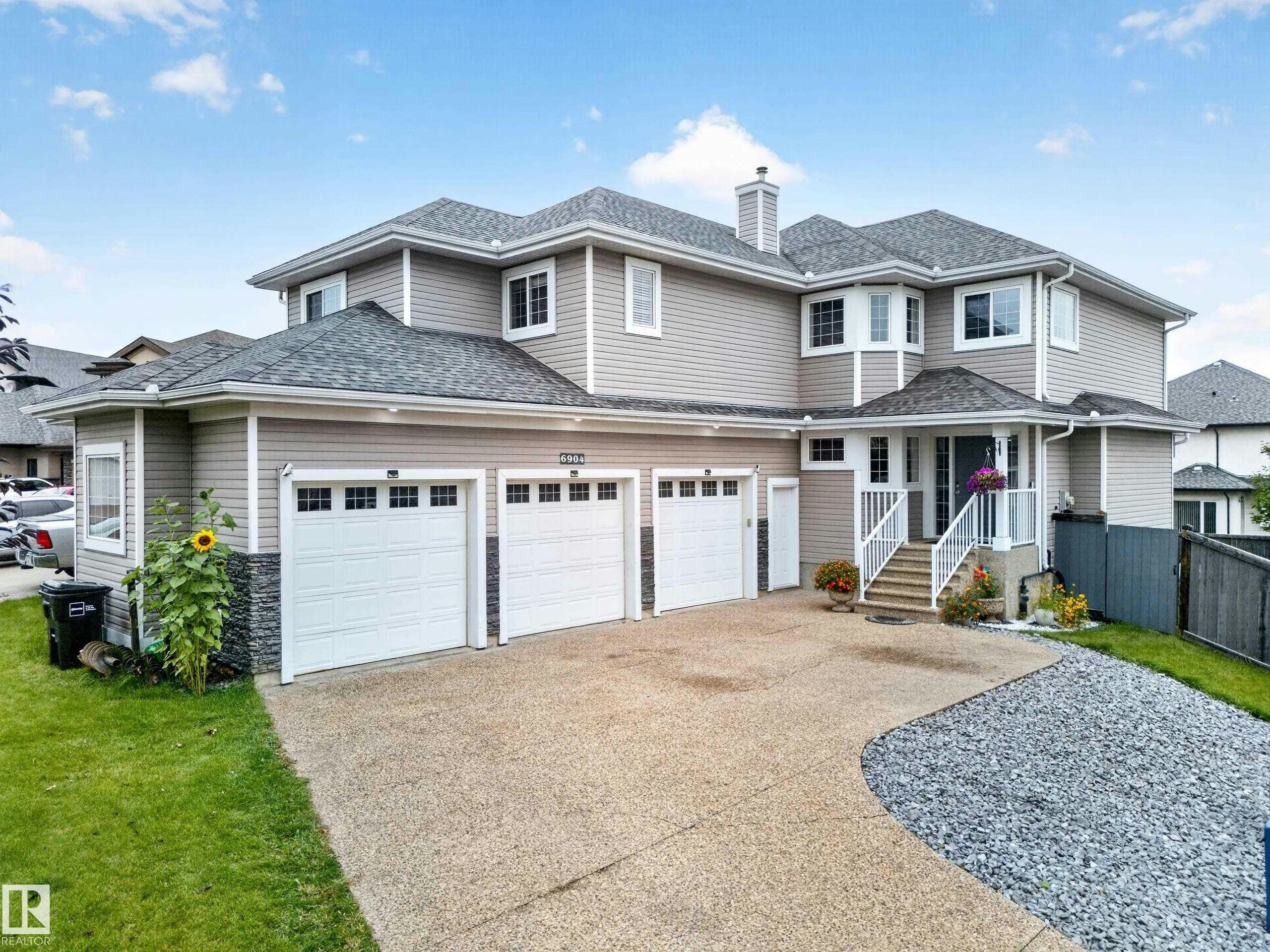6904 18 Avenue, Edmonton, AB, T6X 0C9