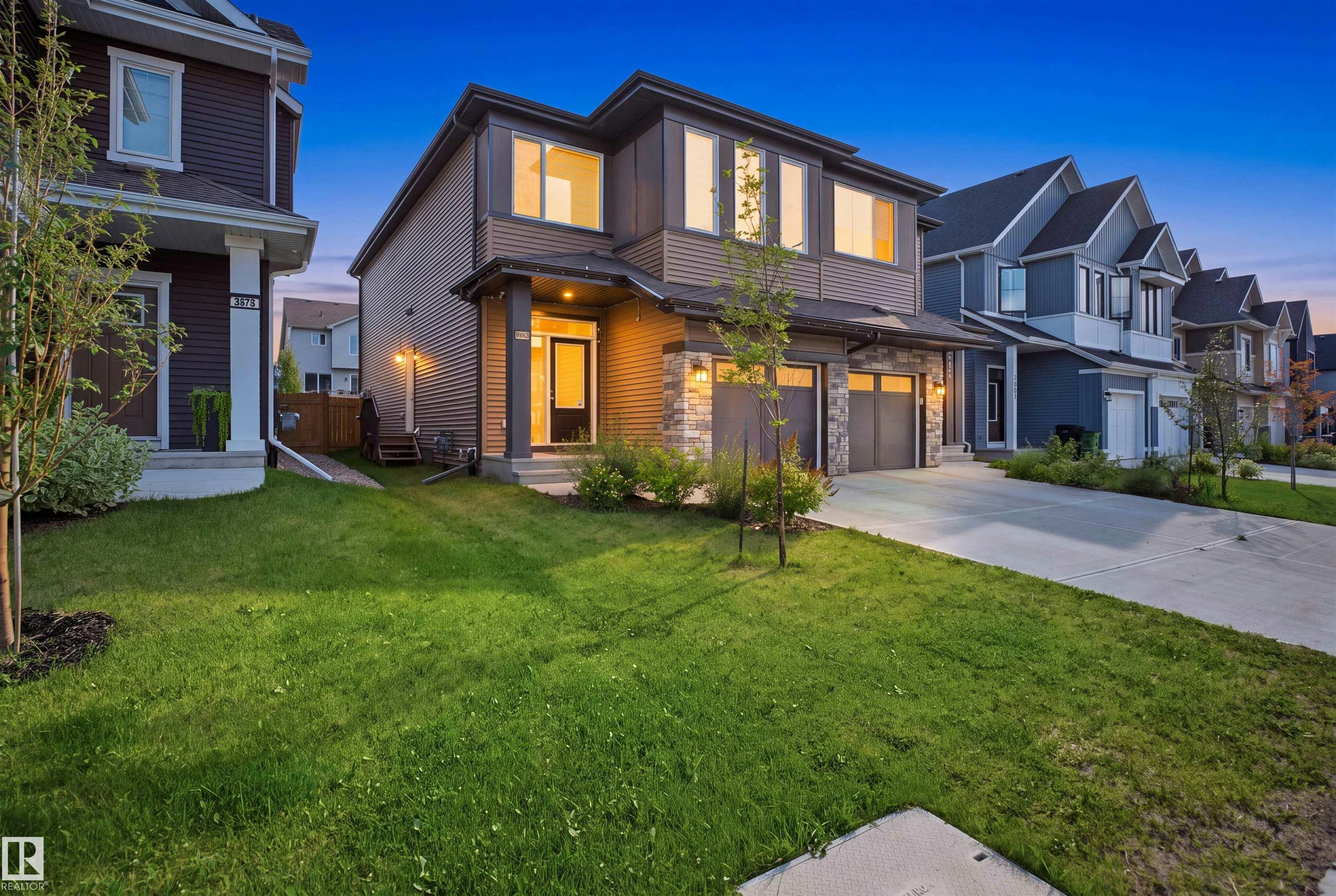 3877 Chrustawka Place, Edmonton, AB, T6W 5B2