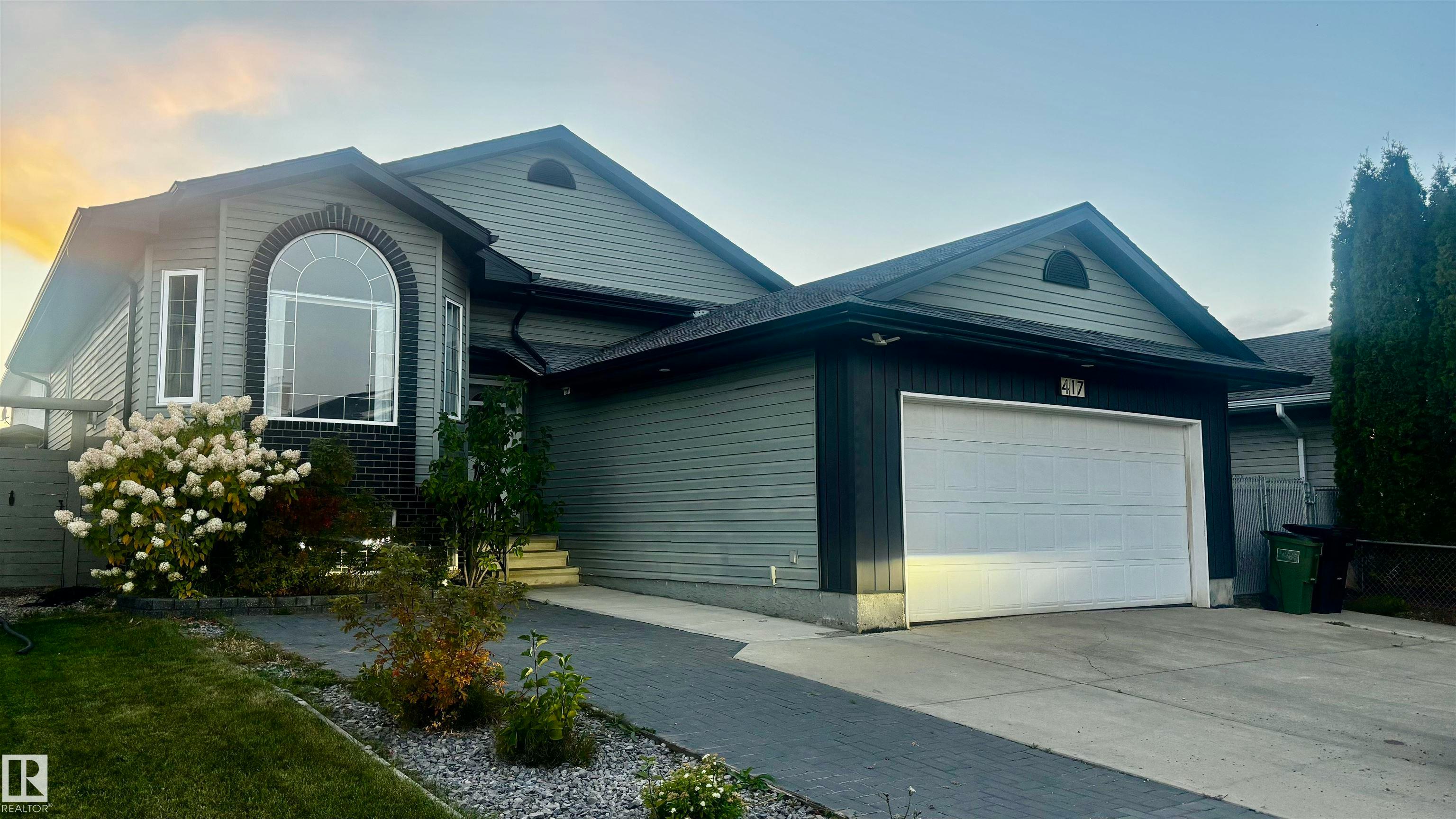 417 Hollick Kenyon Road, Edmonton, AB, T5Y 2T9