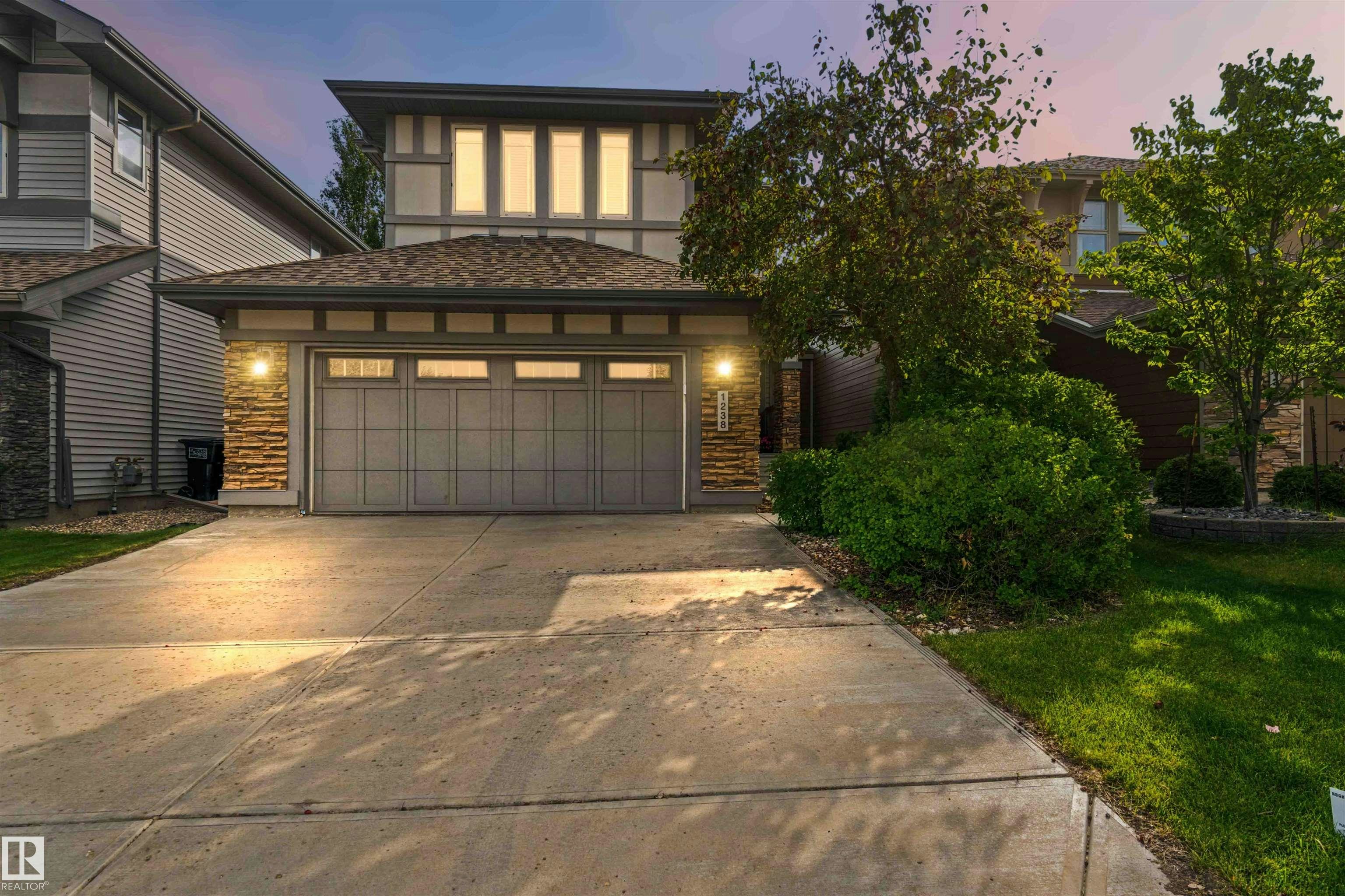 1238 Ainslie Way, Edmonton, AB, T6W 0H9