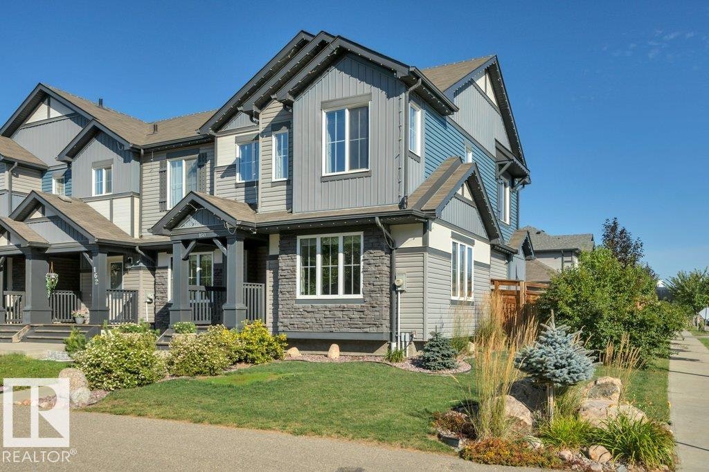 160 Desrochers Gate, Edmonton, AB, T6W 3H8