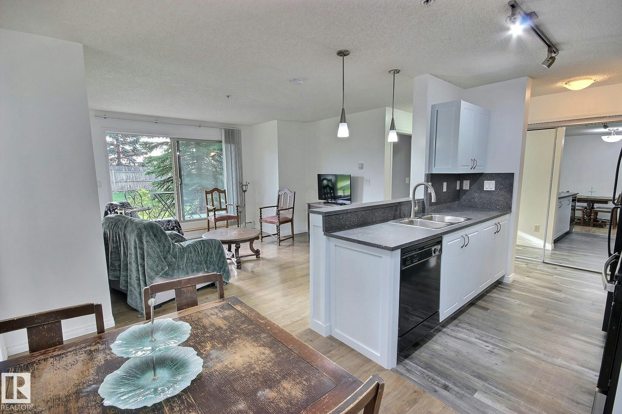 105-13907 136 Street, Edmonton, AB, T6V 1Y5