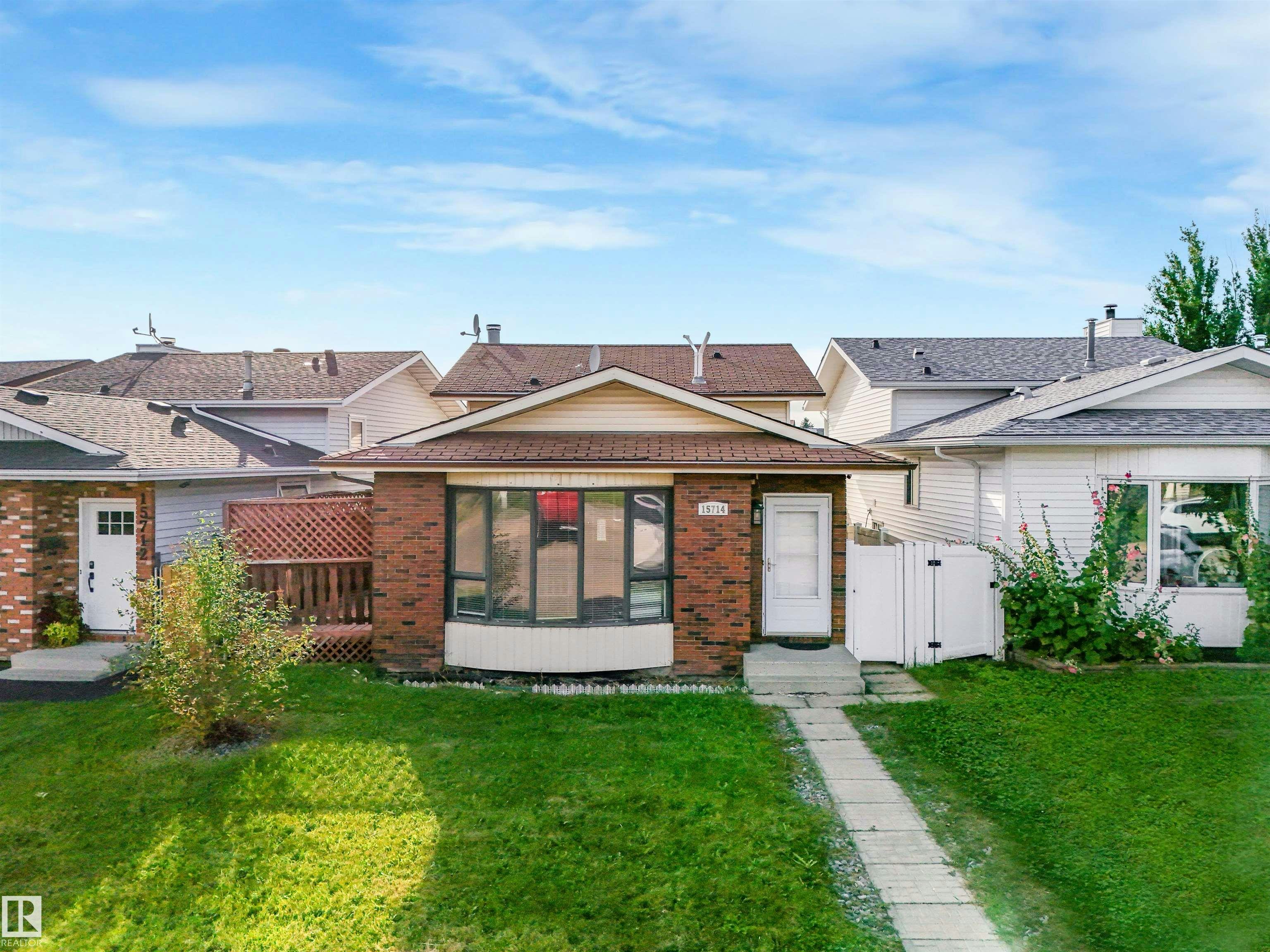 15714 78 Street, Edmonton, AB, T5Z 2S5