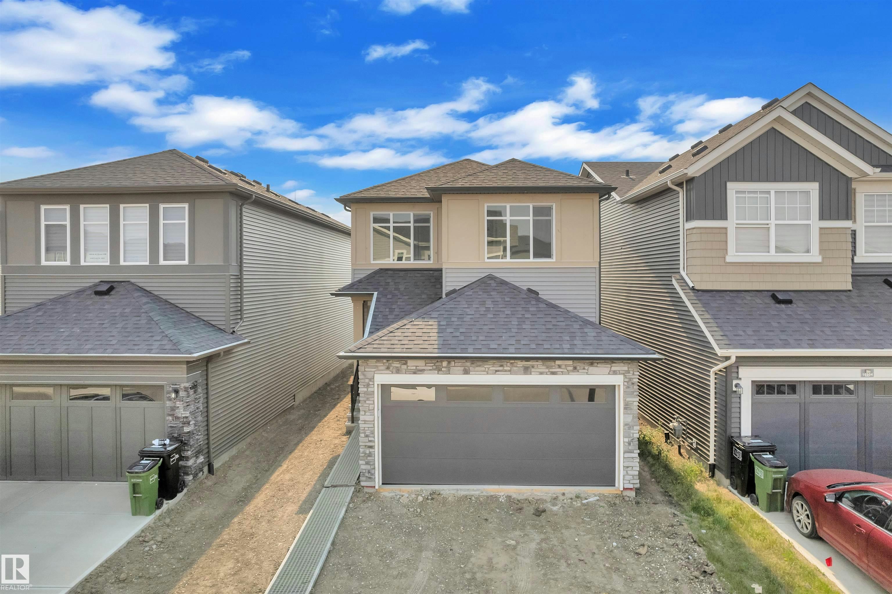 16832 49 Street, Edmonton, AB, T5Y 4G9