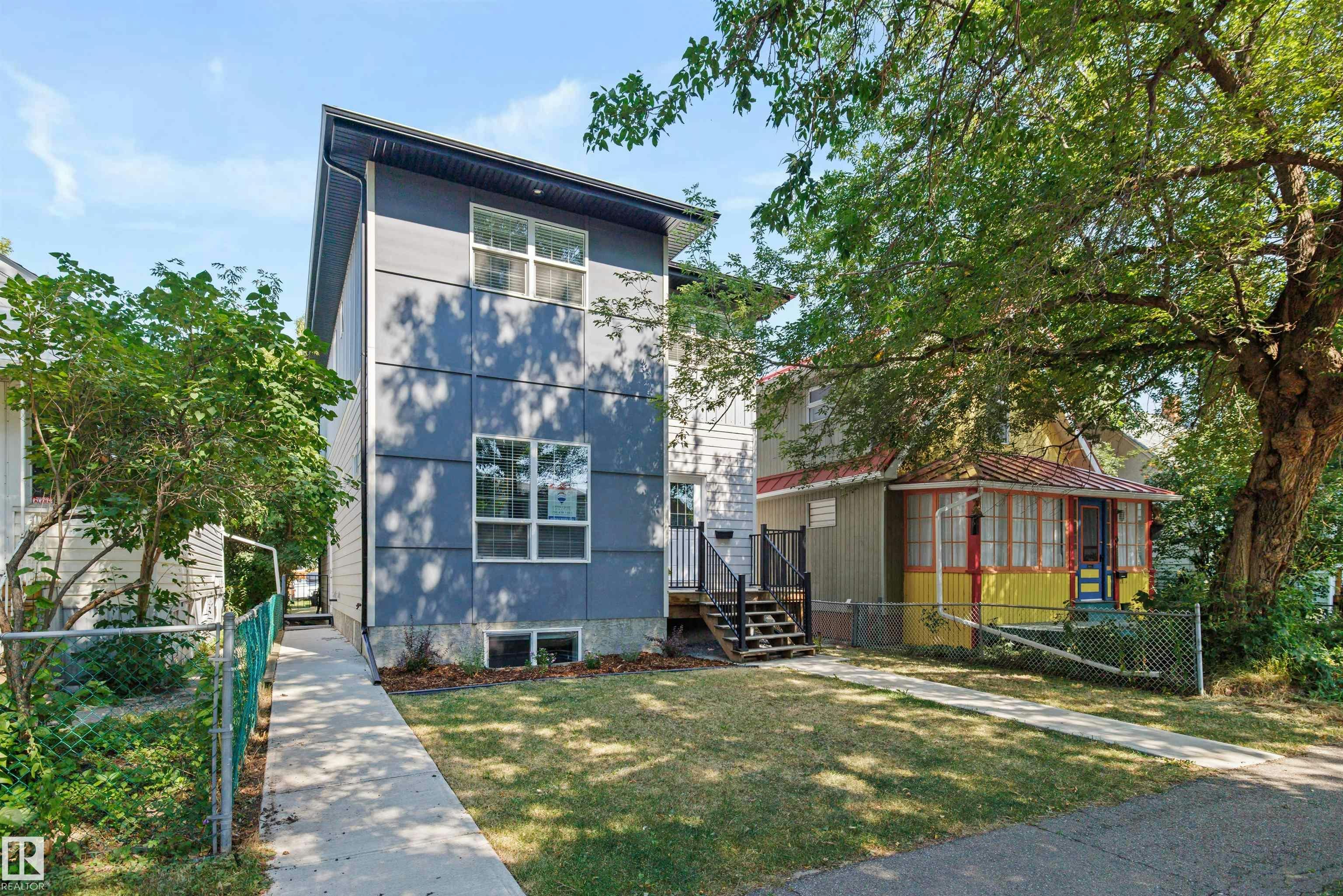 9622 77 Avenue, Edmonton, AB, T6C 0M5