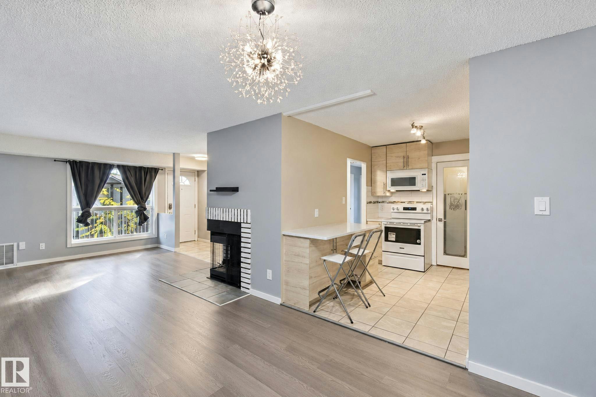 3111 142 Avenue, Edmonton, AB, T5Y 2H6