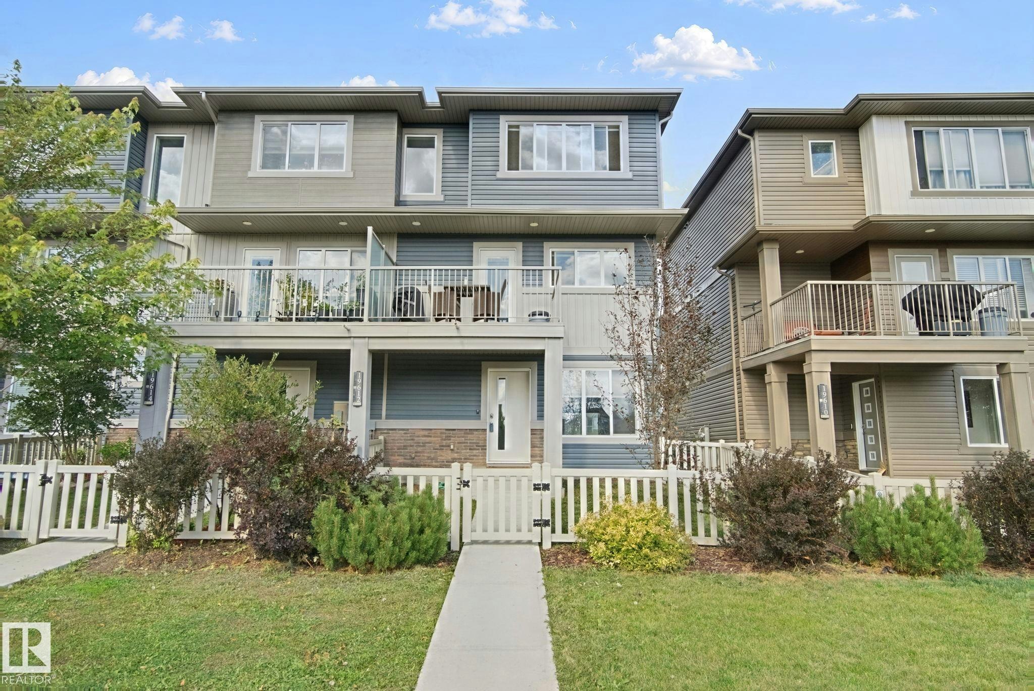 19612 27 Avenue, Edmonton, AB, T6M 0X1