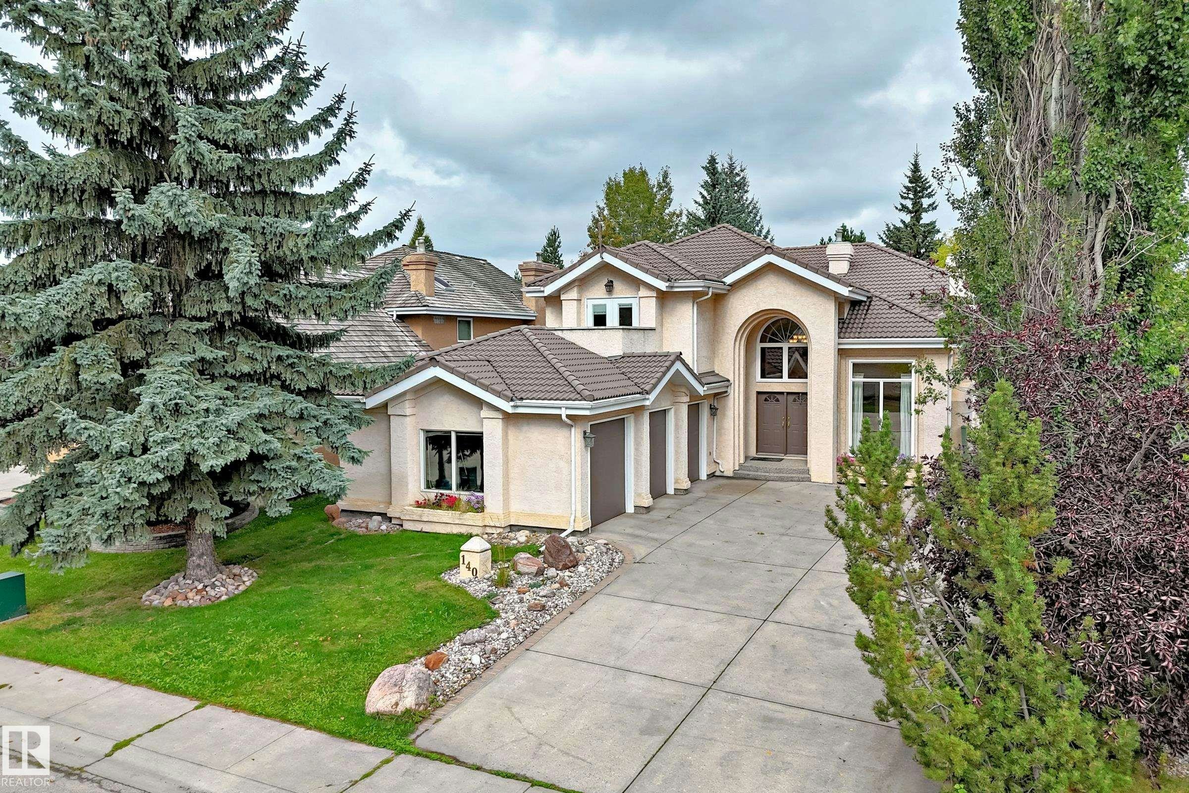 140 Weaver Drive, Edmonton, AB, T6M 2J3