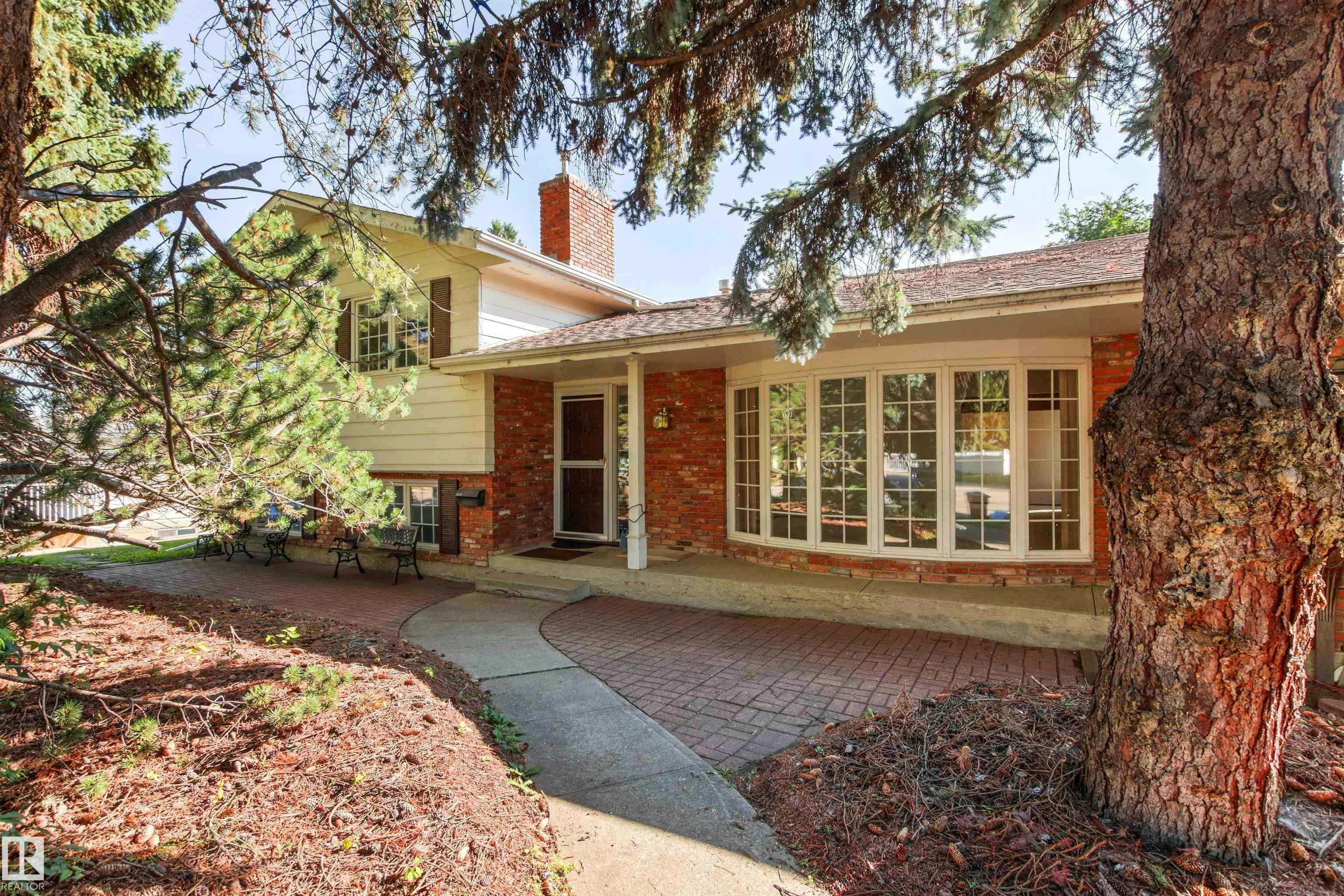 3 Oatway Street, Spruce Grove, AB, T7X 2E5