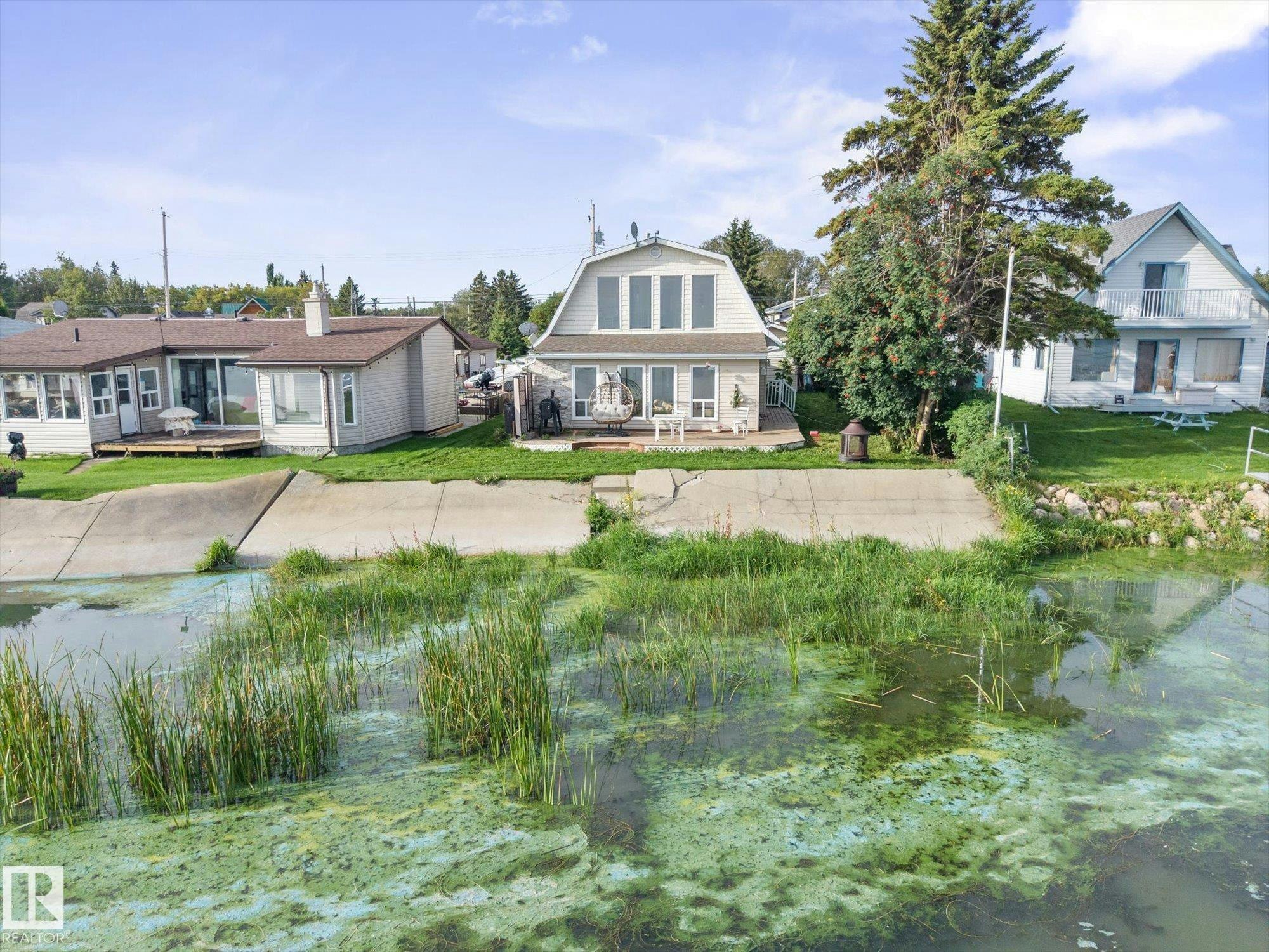 6326 50 Avenue, Rural Lac Ste. Anne County, AB, T0E 0A0