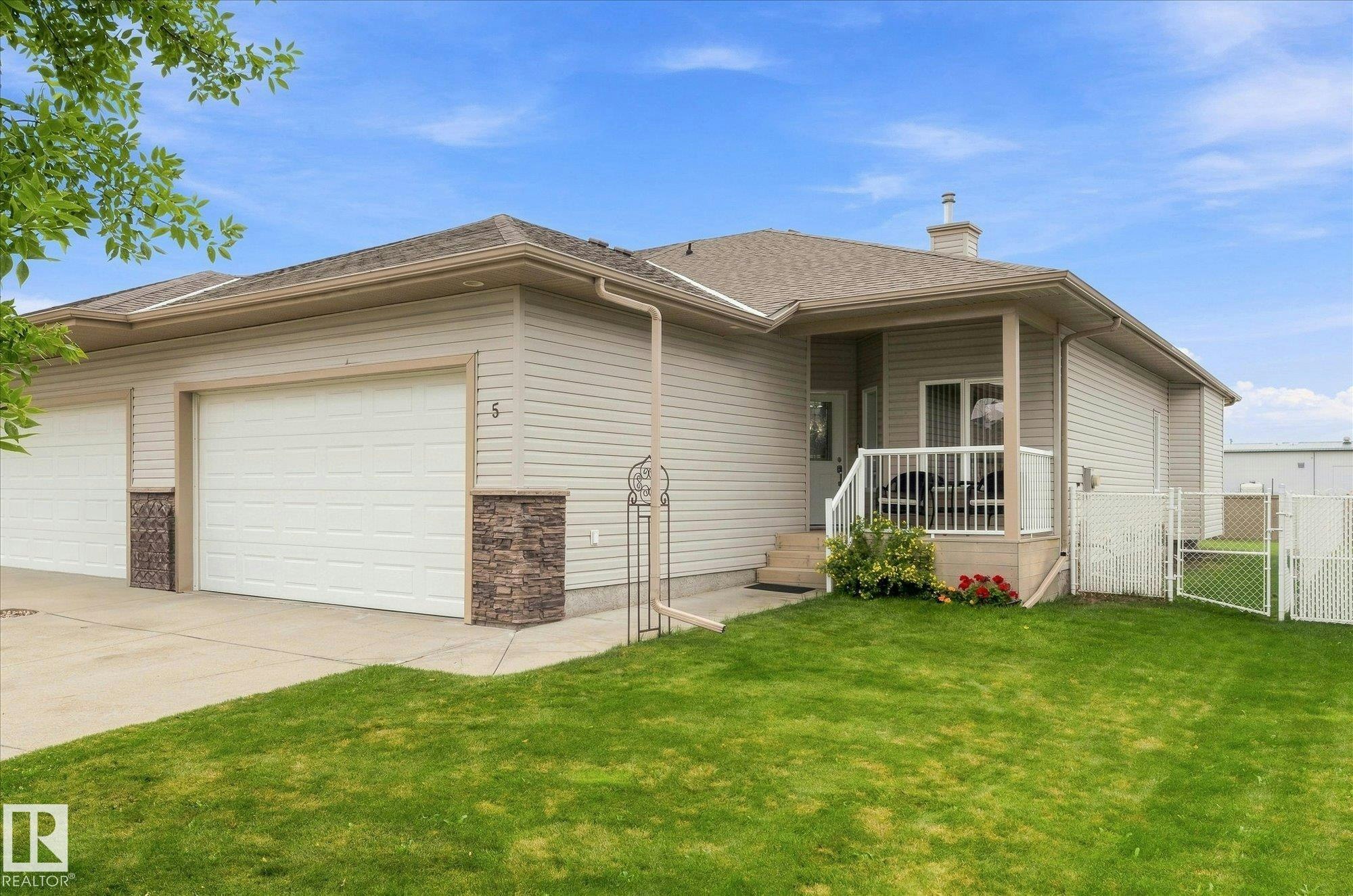 5 Folkstone Place, Stony Plain, AB, T7Z 2Z9