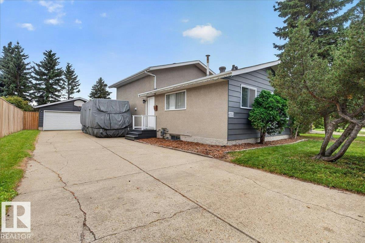 6703 32 Avenue, Edmonton, AB, T6K 1L8