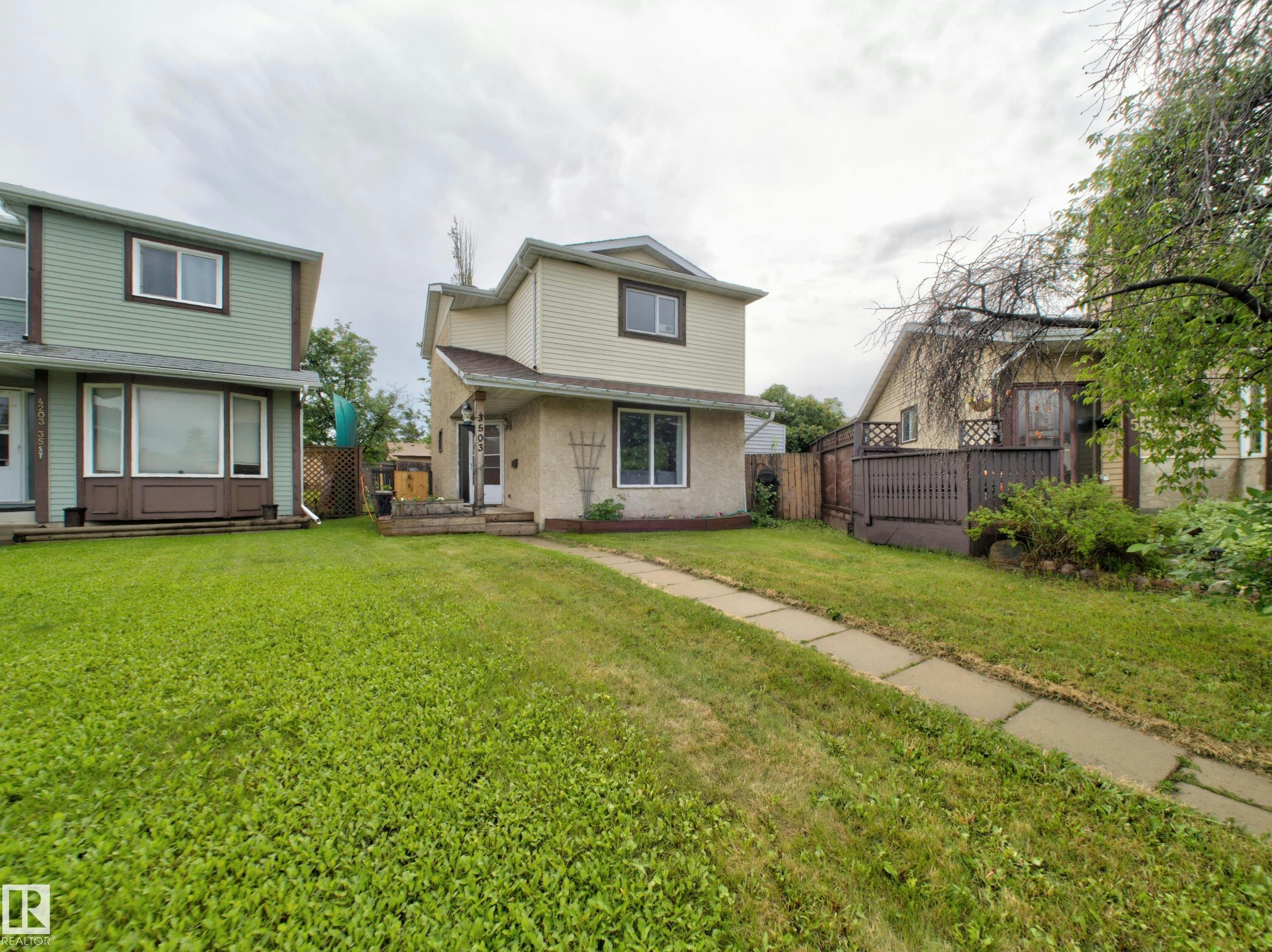 3503 42a Avenue, Edmonton, AB, T6L 4C6