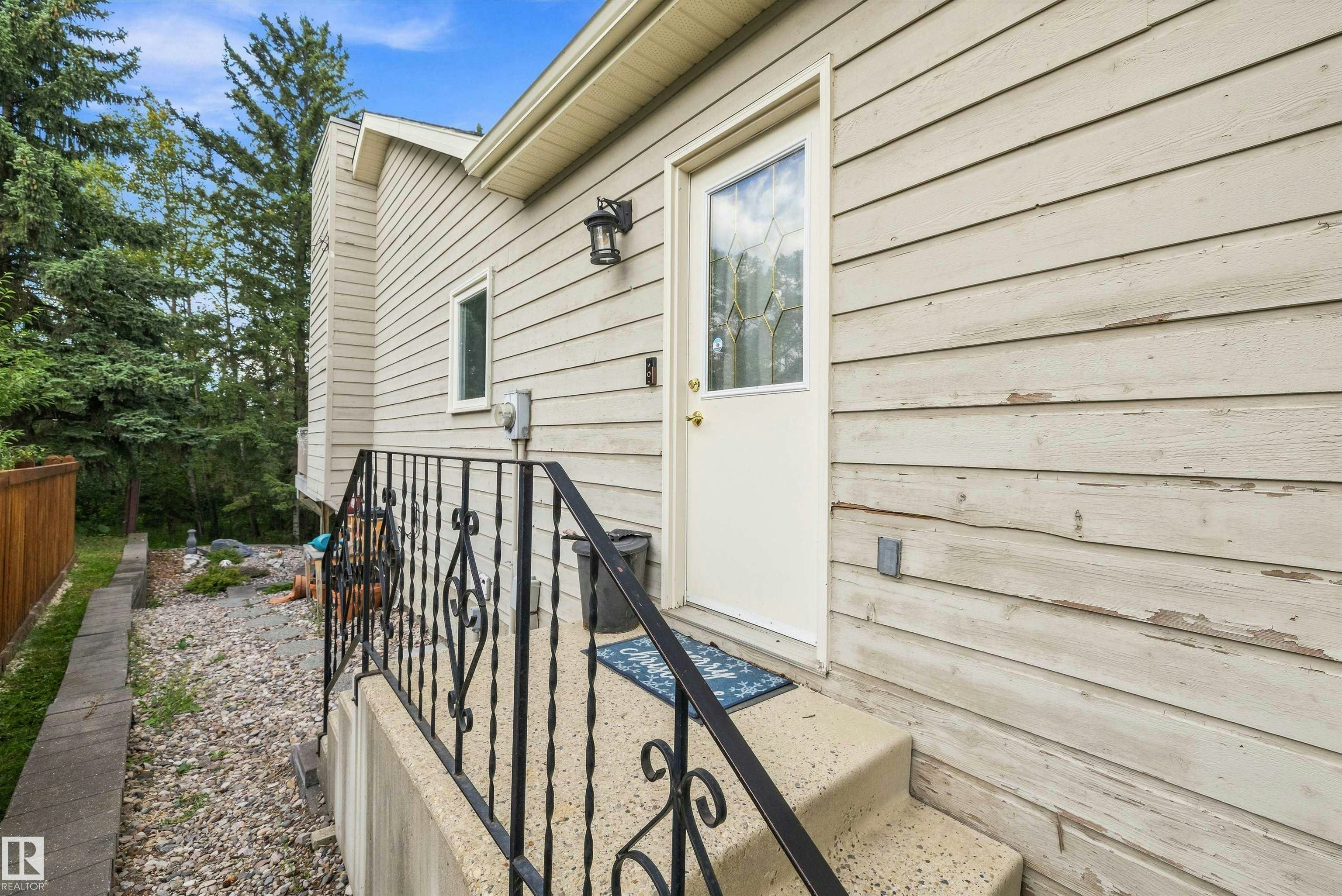 5 Westwood Place, Spruce Grove, AB, T7X 1S4 - 55